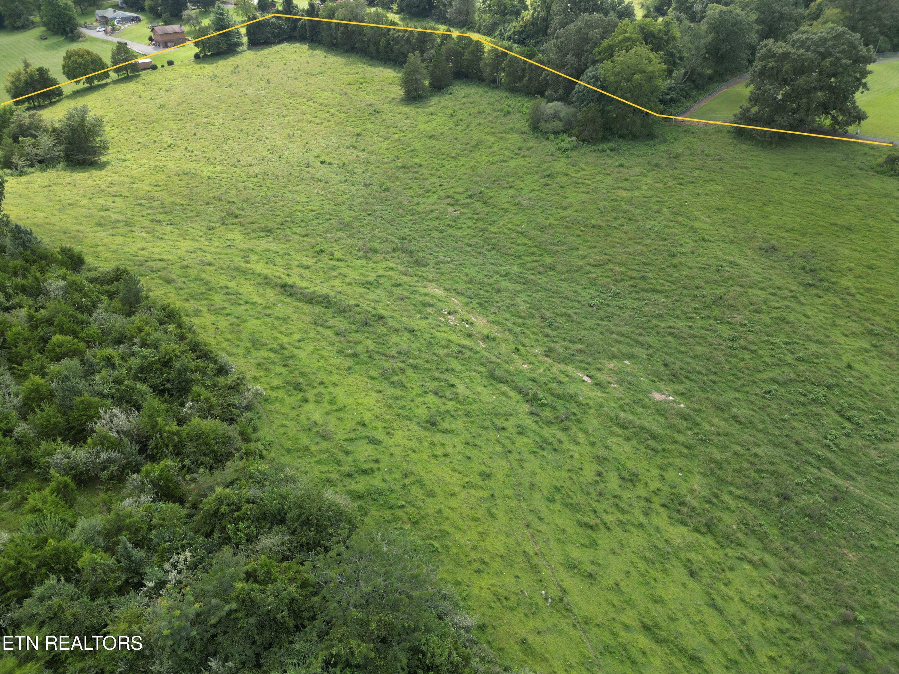 1820 Old Knoxville Road Tazewell TN 37879