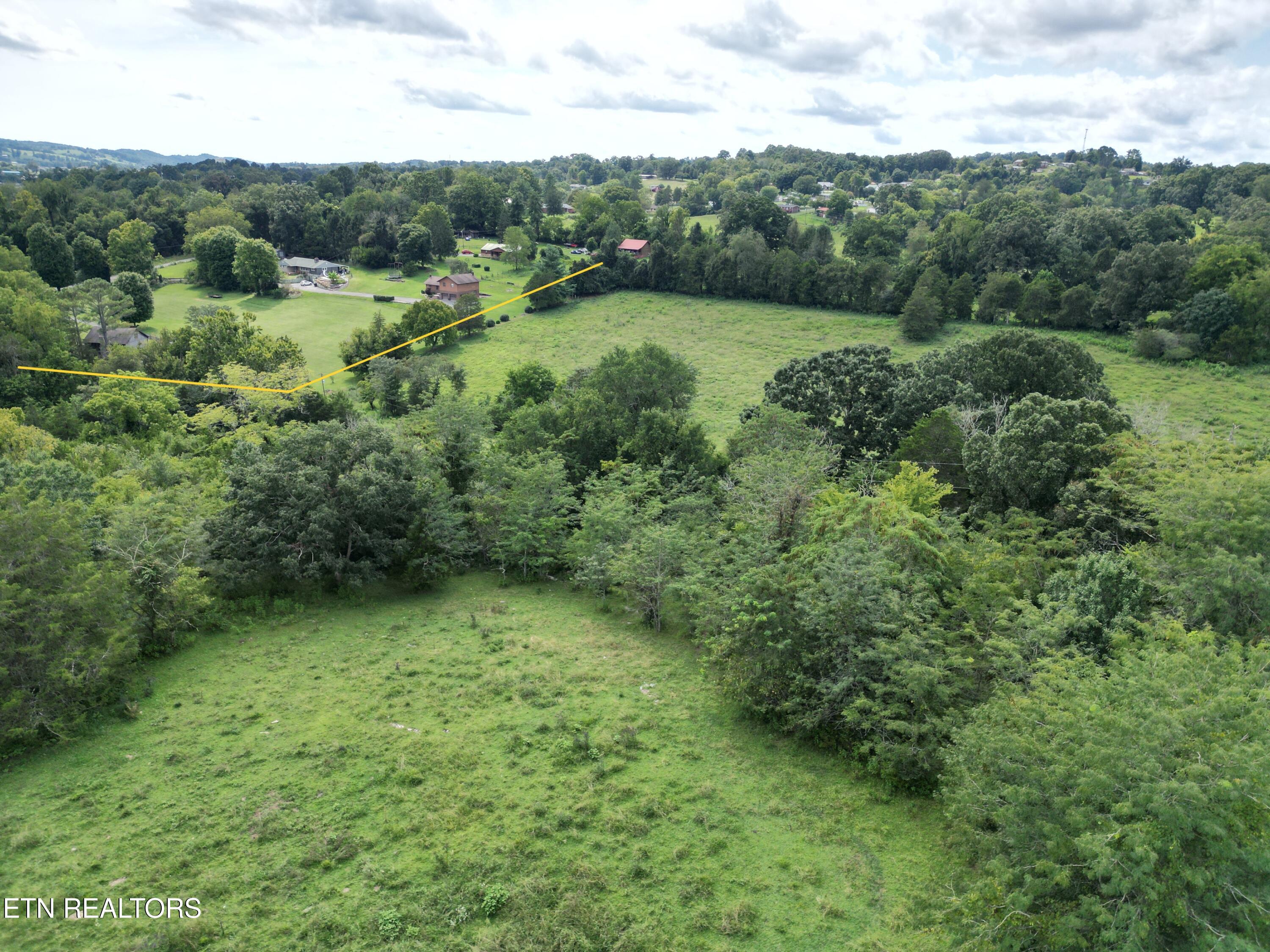 1820 Old Knoxville Road Tazewell TN 37879
