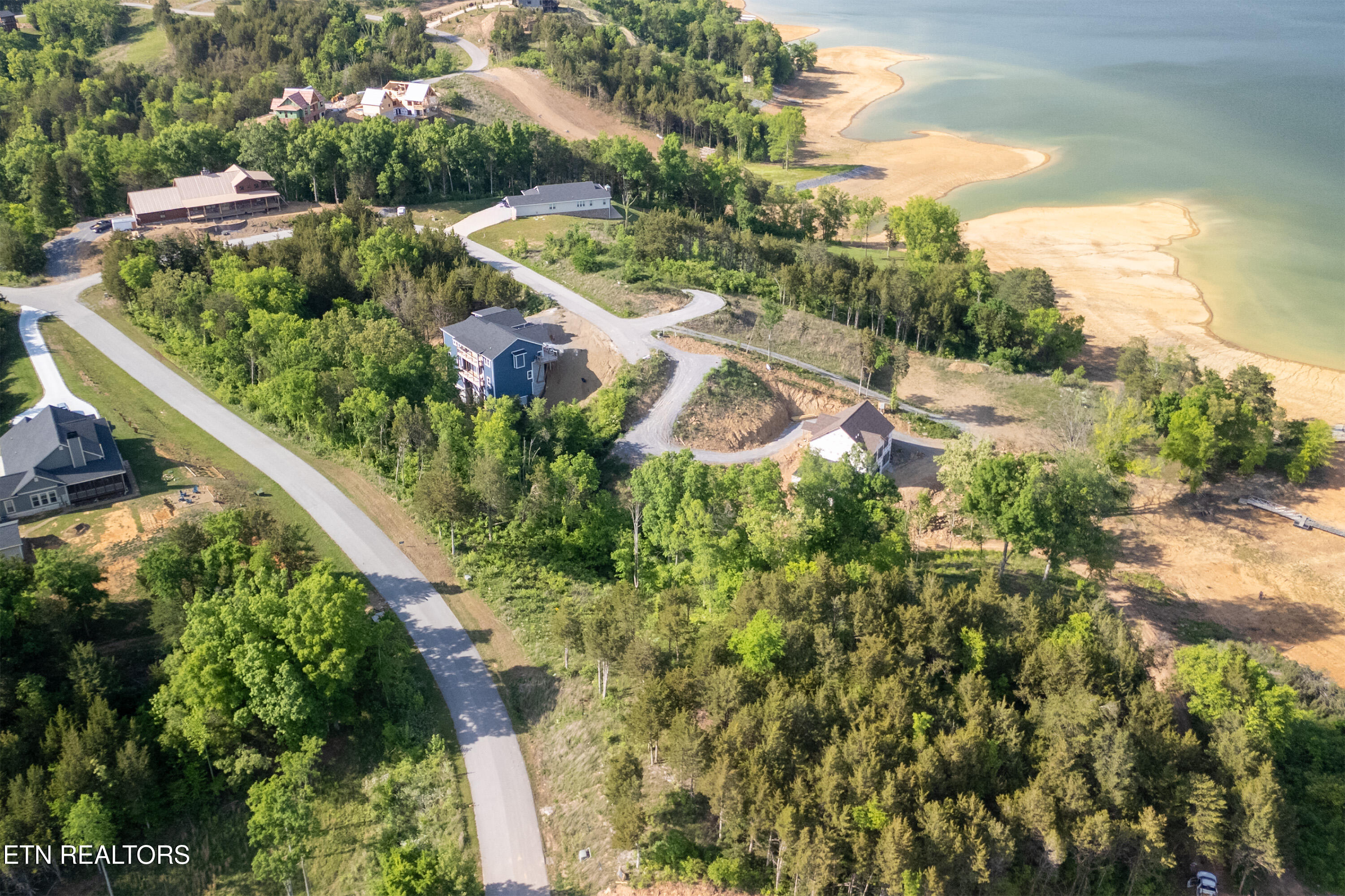 Quiet Cove Way Dandridge TN 37725