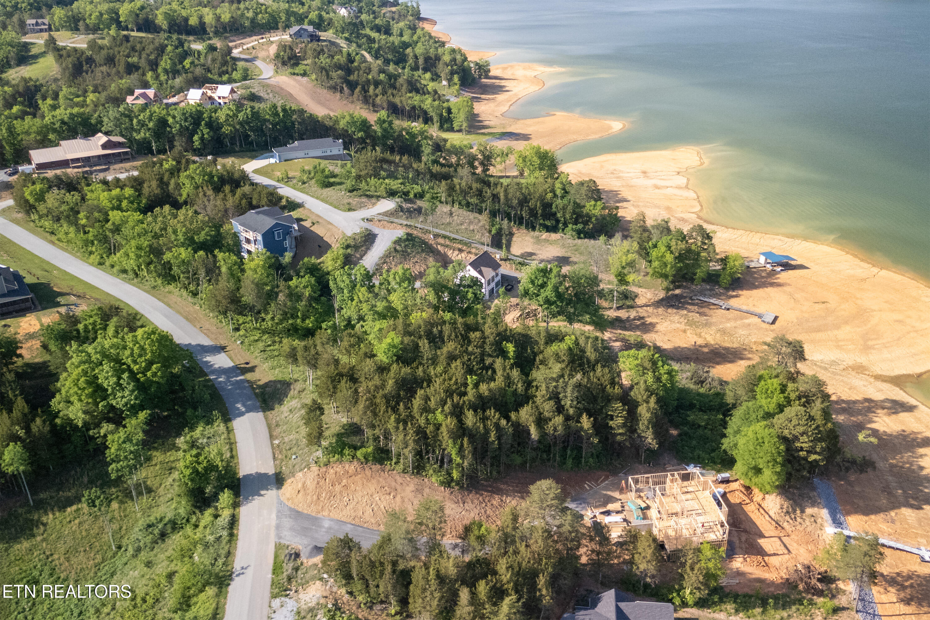 Quiet Cove Way Dandridge TN 37725
