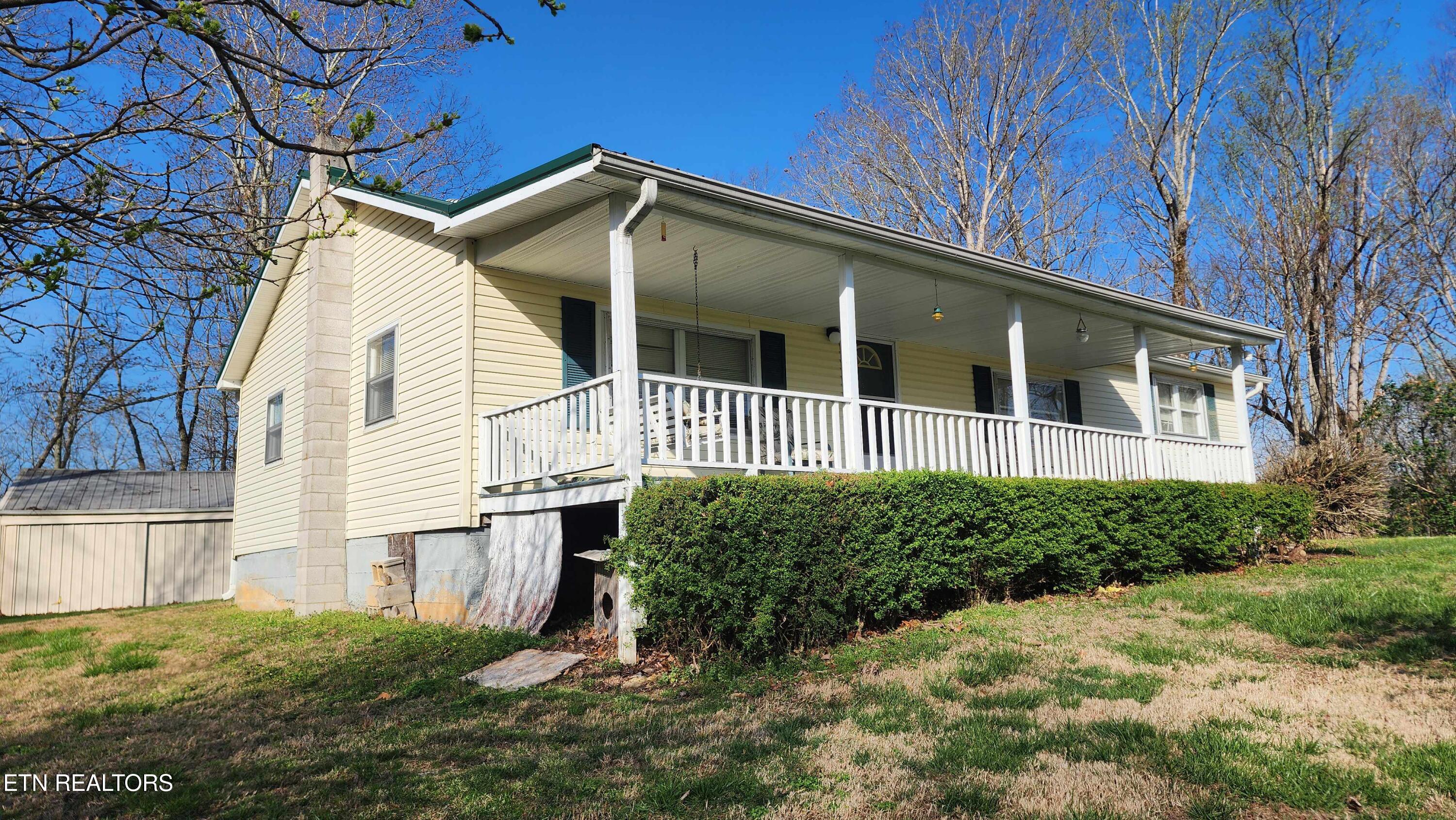 214 Don't Care Lane Celina TN 38551