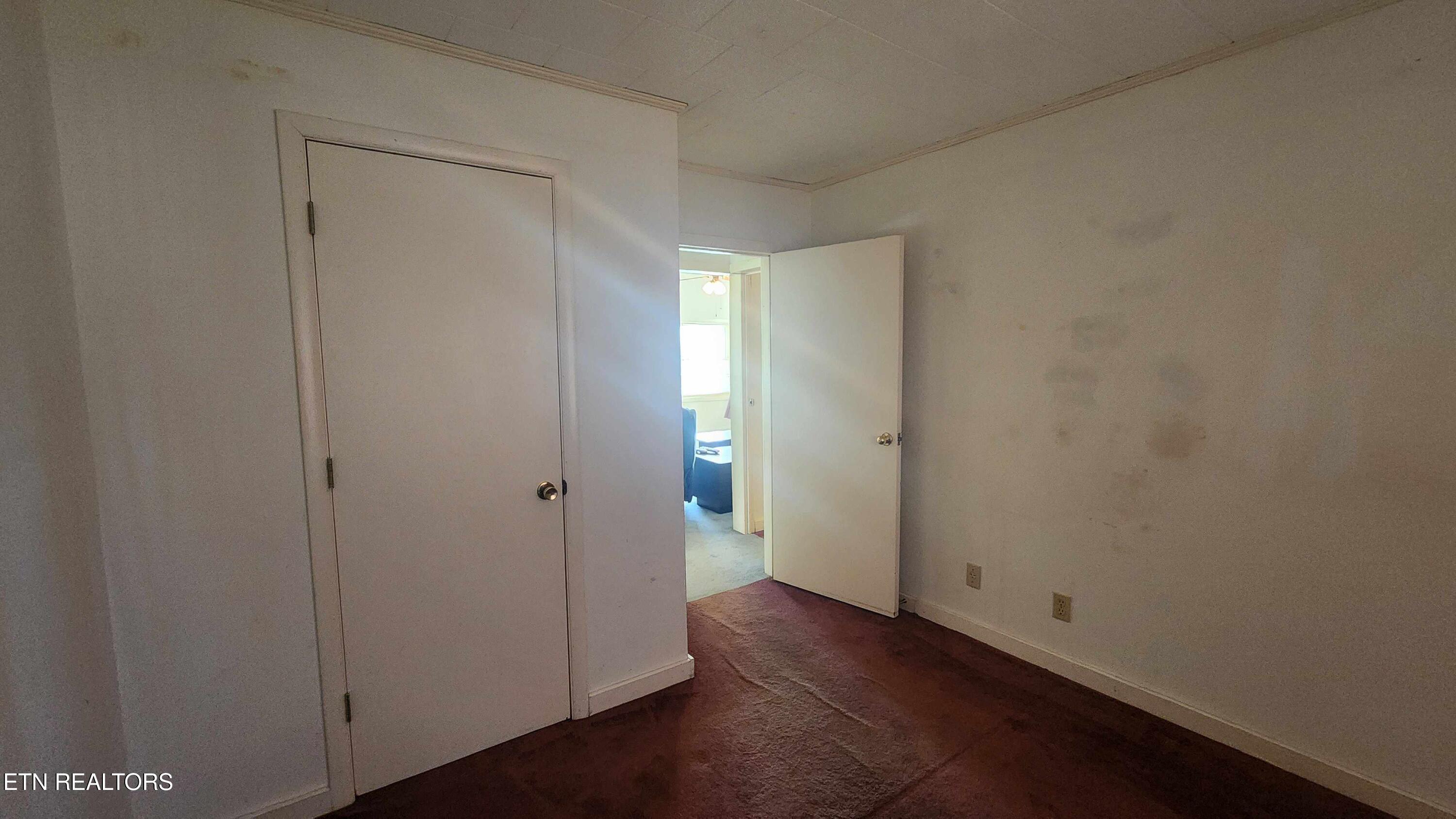 214 Don't Care Lane Celina TN 38551