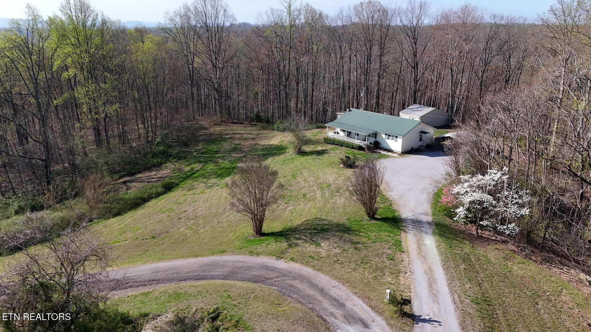 214 Don't Care Lane Celina TN 38551