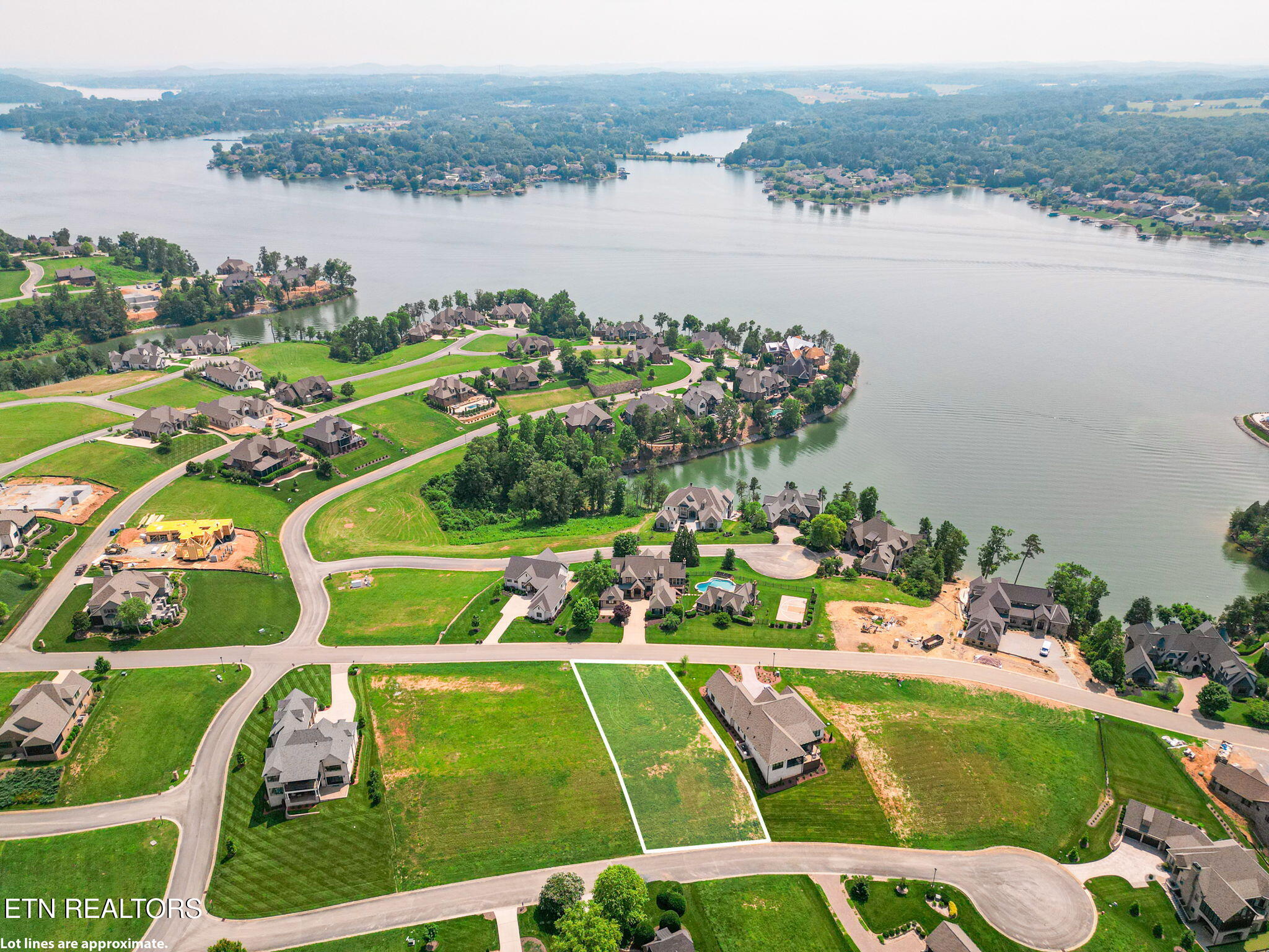 15848 Lighthouse Pointe Drive Lenoir City TN 37772