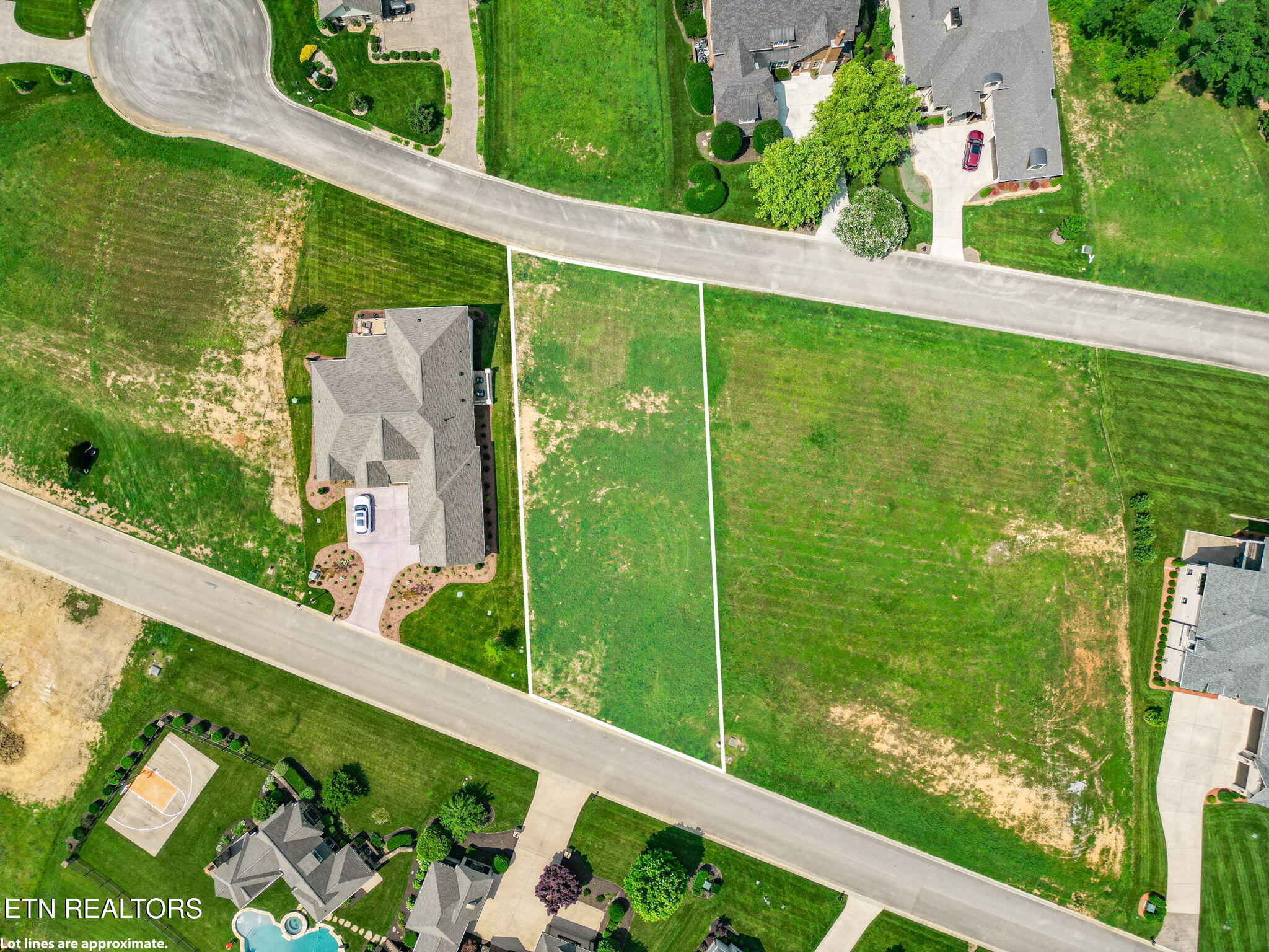 15848 Lighthouse Pointe Drive Lenoir City TN 37772