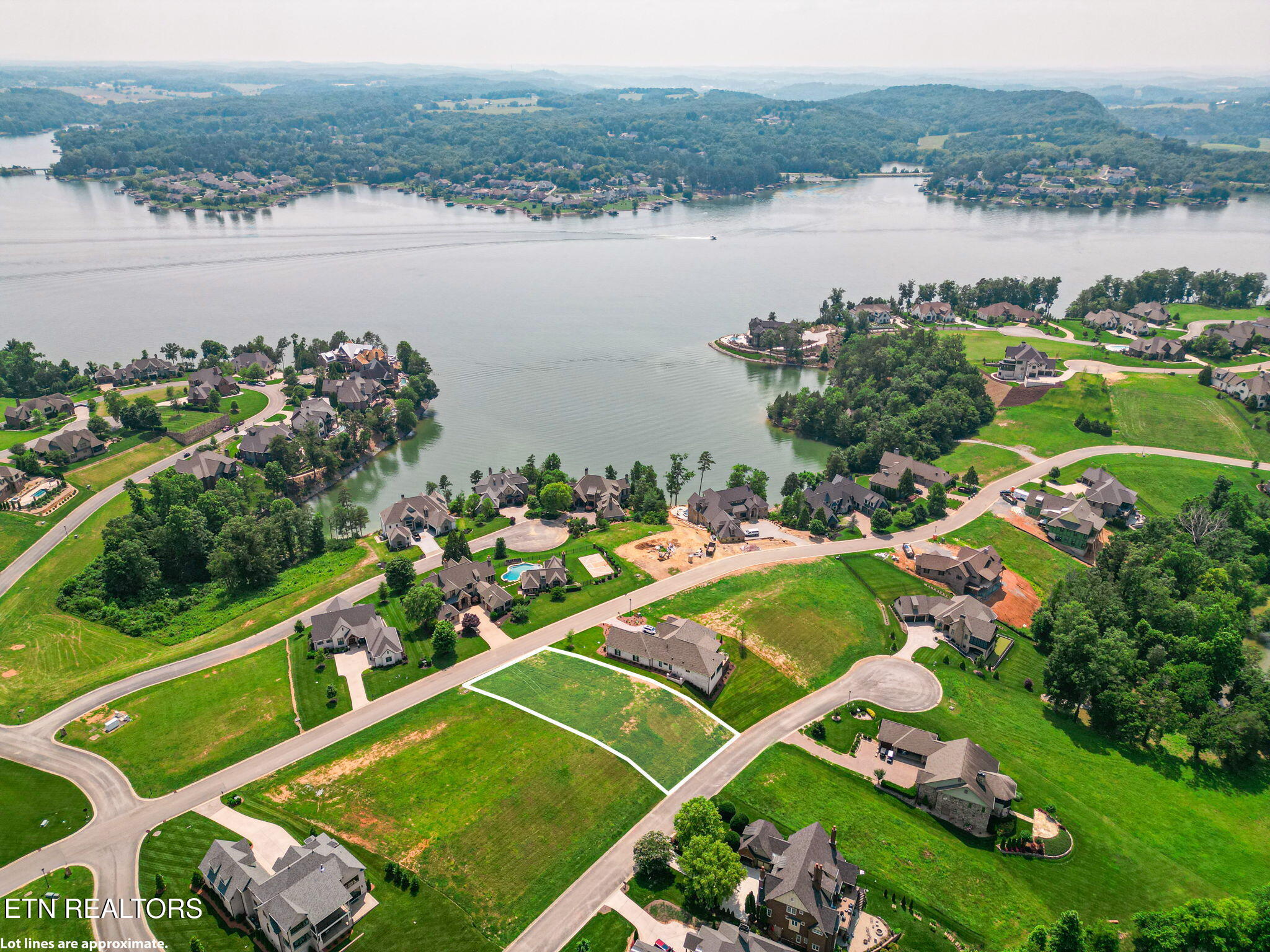 15848 Lighthouse Pointe Drive Lenoir City TN 37772