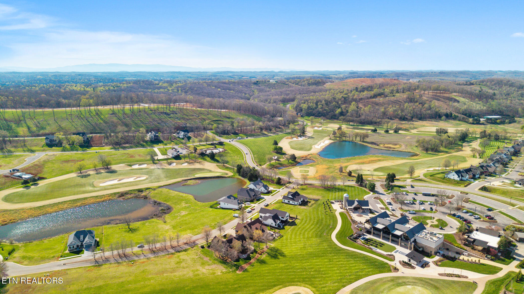 592 Old Barn Lane Loudon TN 37774