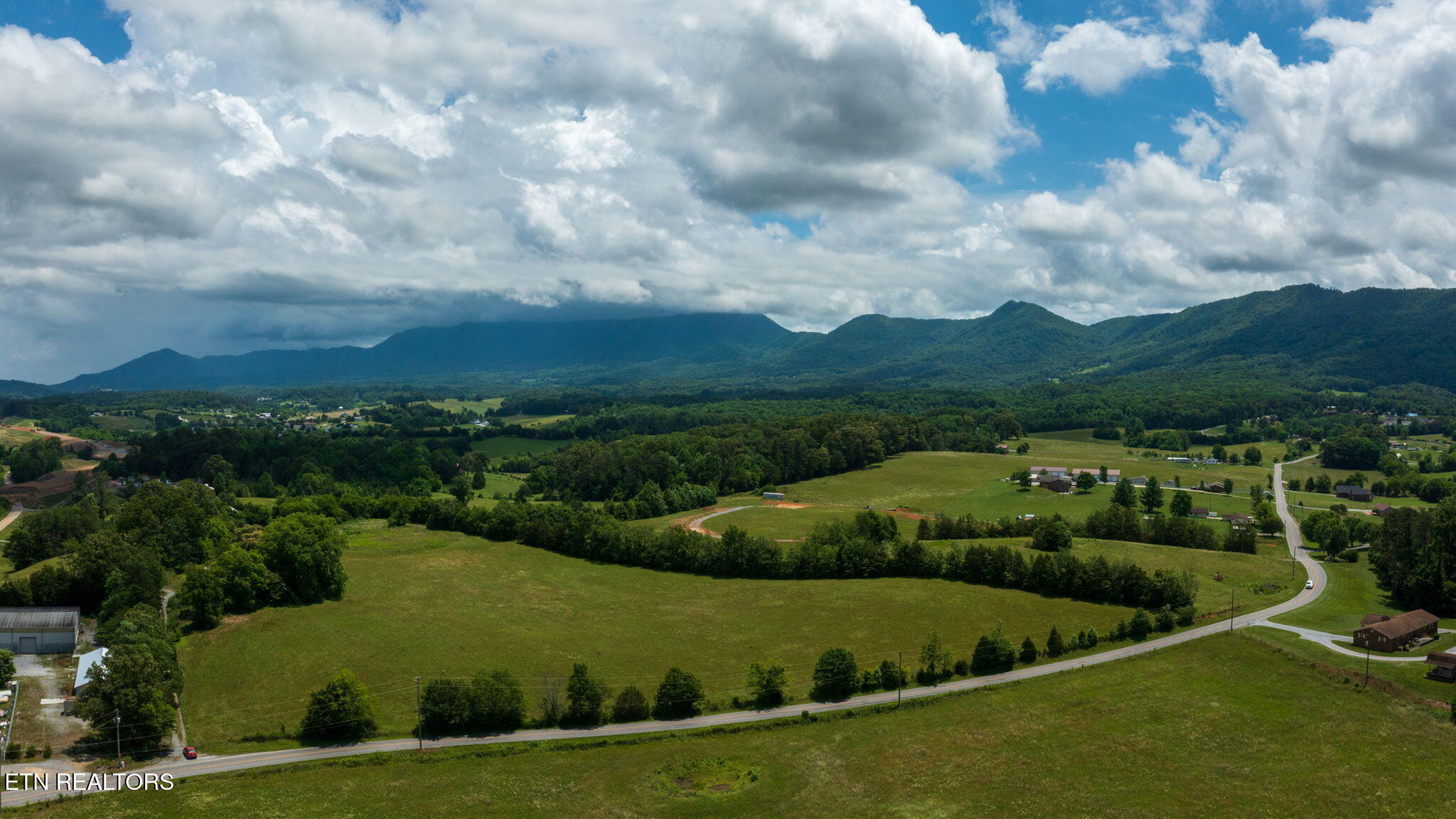 3506 Thomas Cross Road Sevierville TN 37876