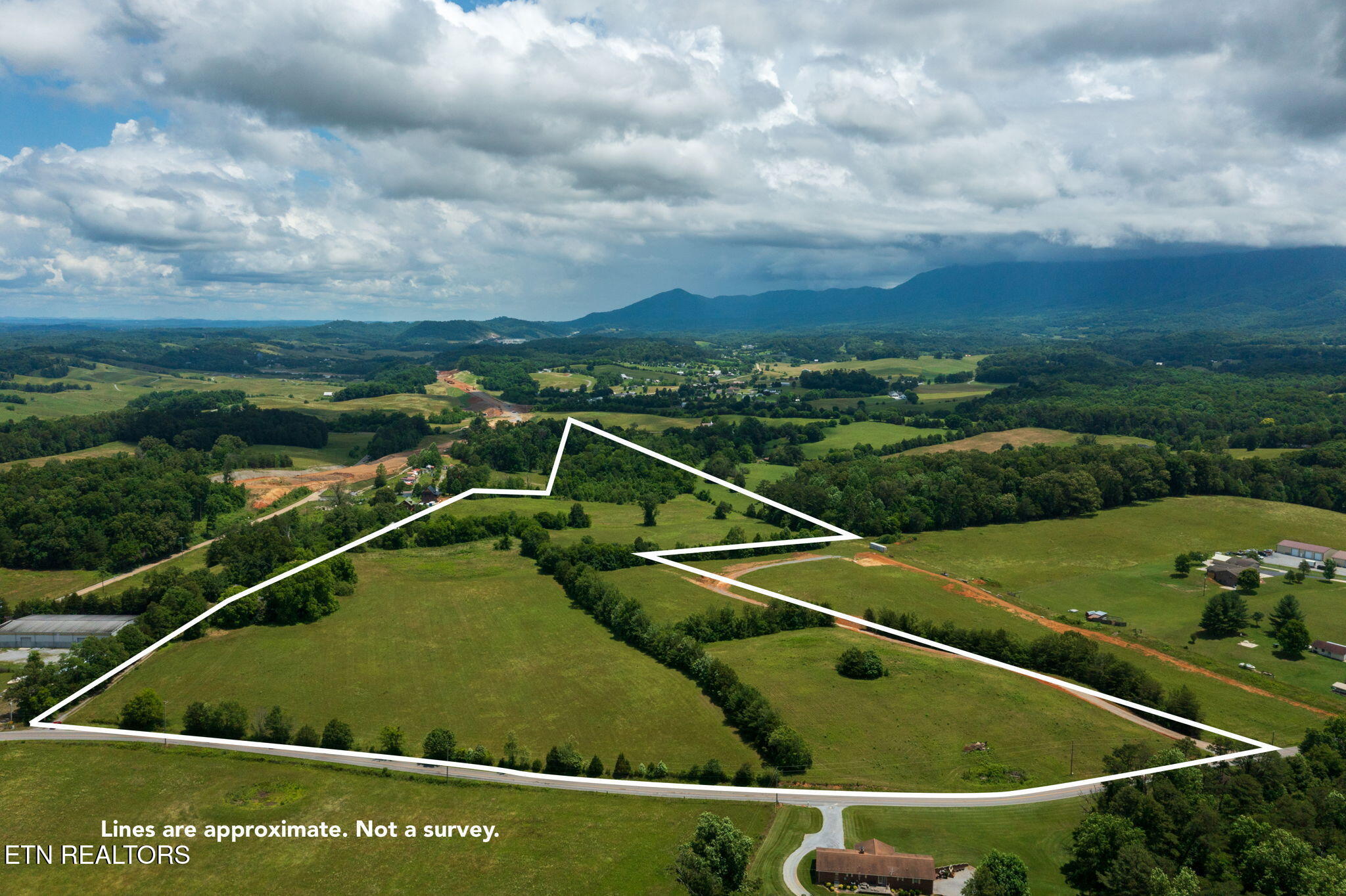 3506 Thomas Cross Road Sevierville TN 37876
