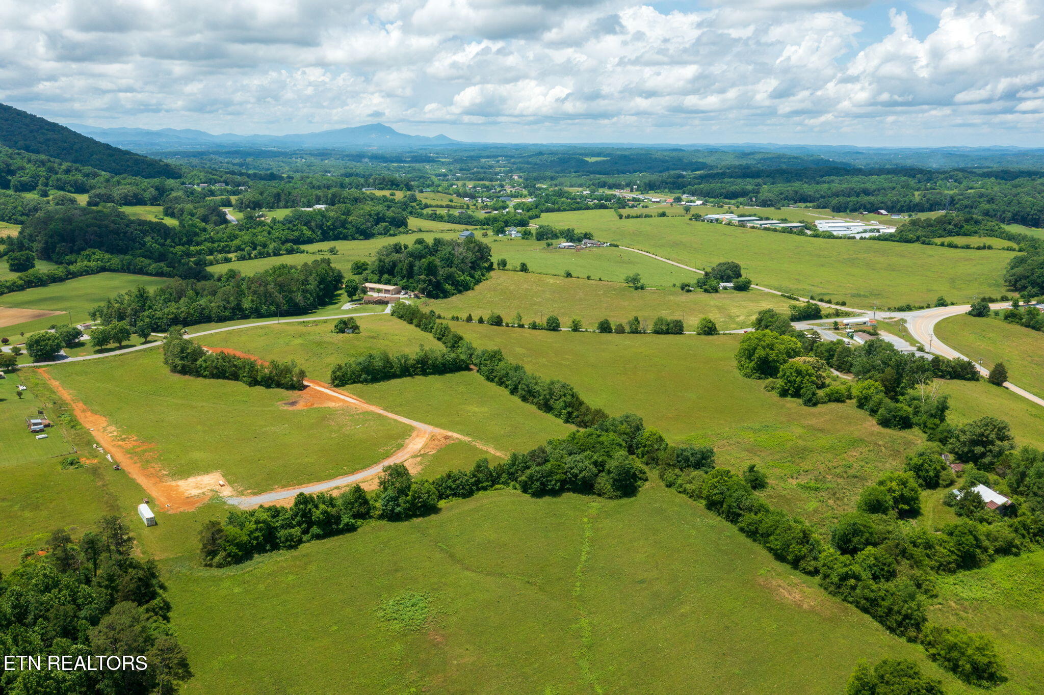 3506 Thomas Cross Road Sevierville TN 37876