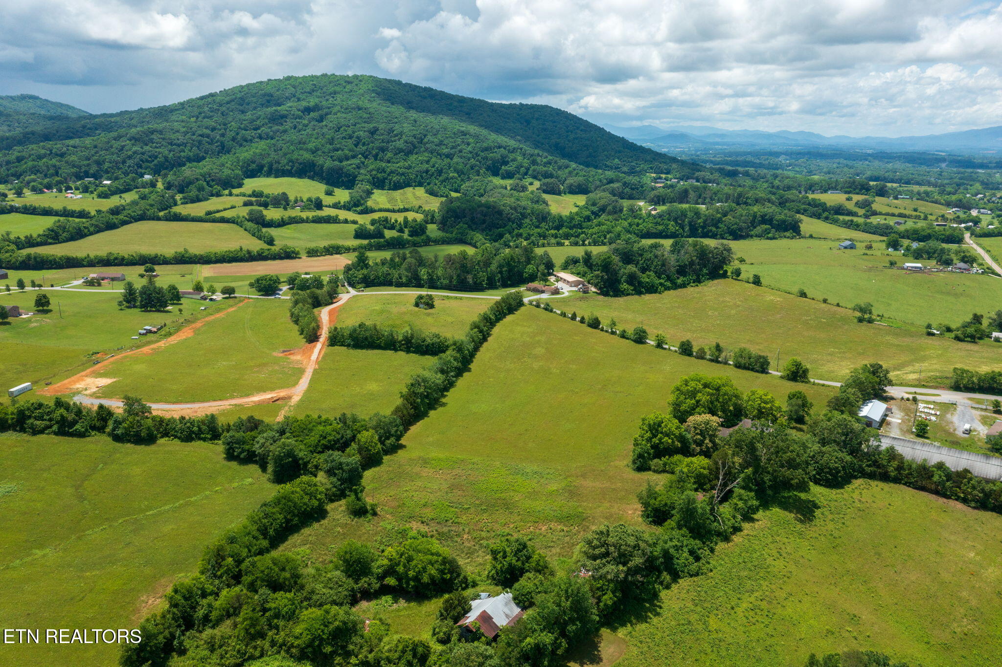 3506 Thomas Cross Road Sevierville TN 37876
