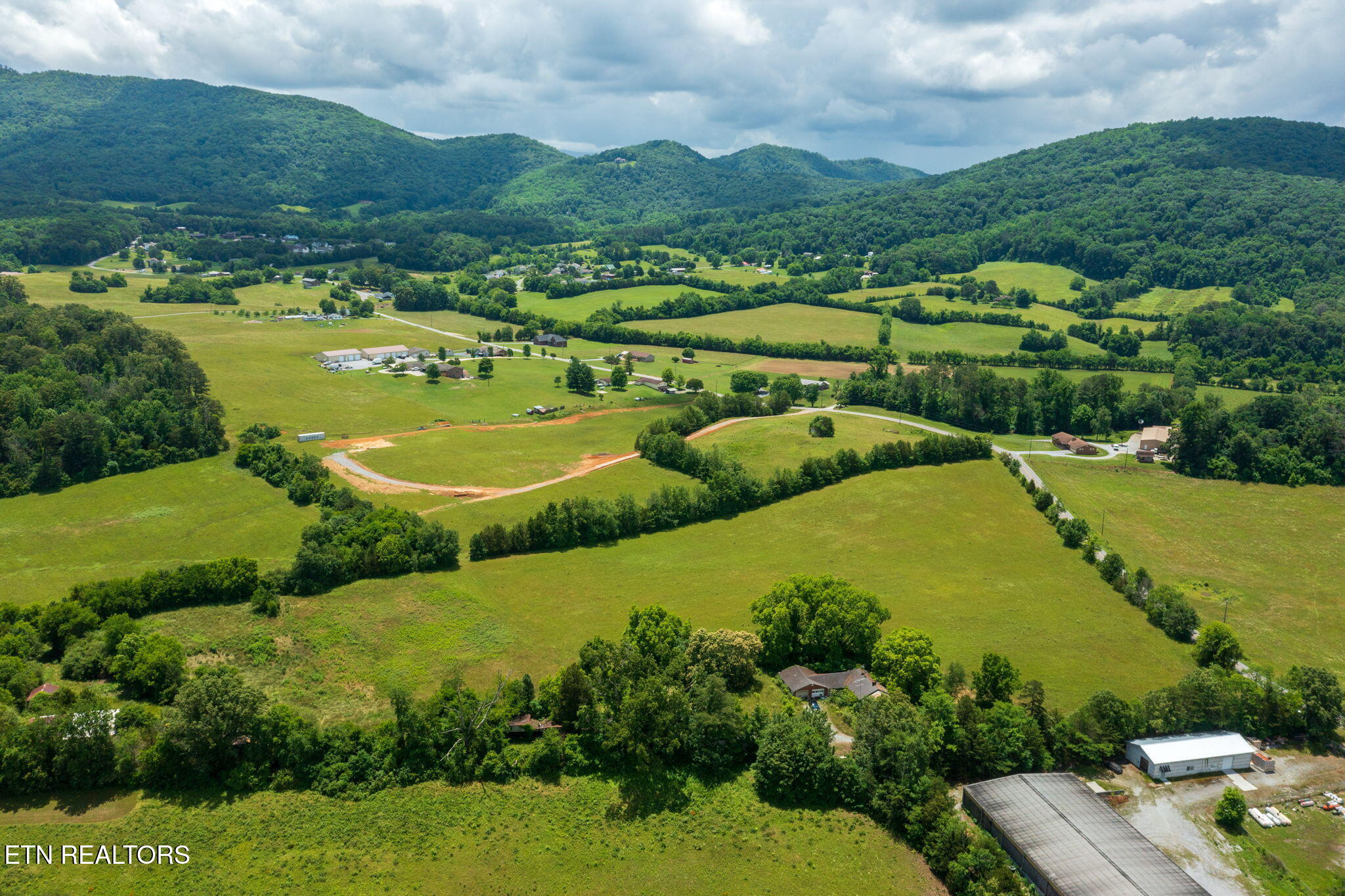 3506 Thomas Cross Road Sevierville TN 37876