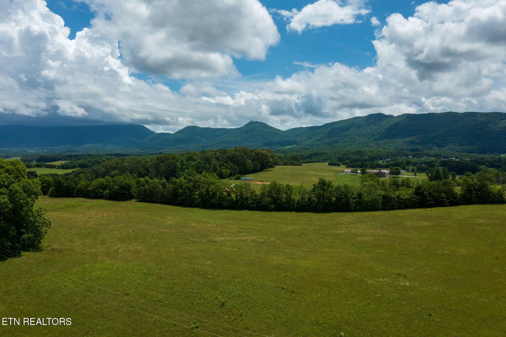 3506 Thomas Cross Road Sevierville TN 37876
