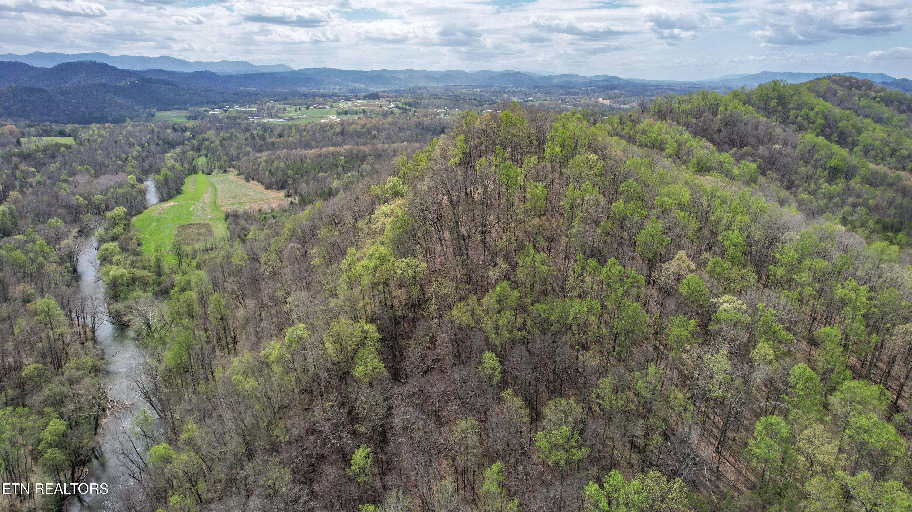 2168 Fairview Road Tellico Plains TN 37385
