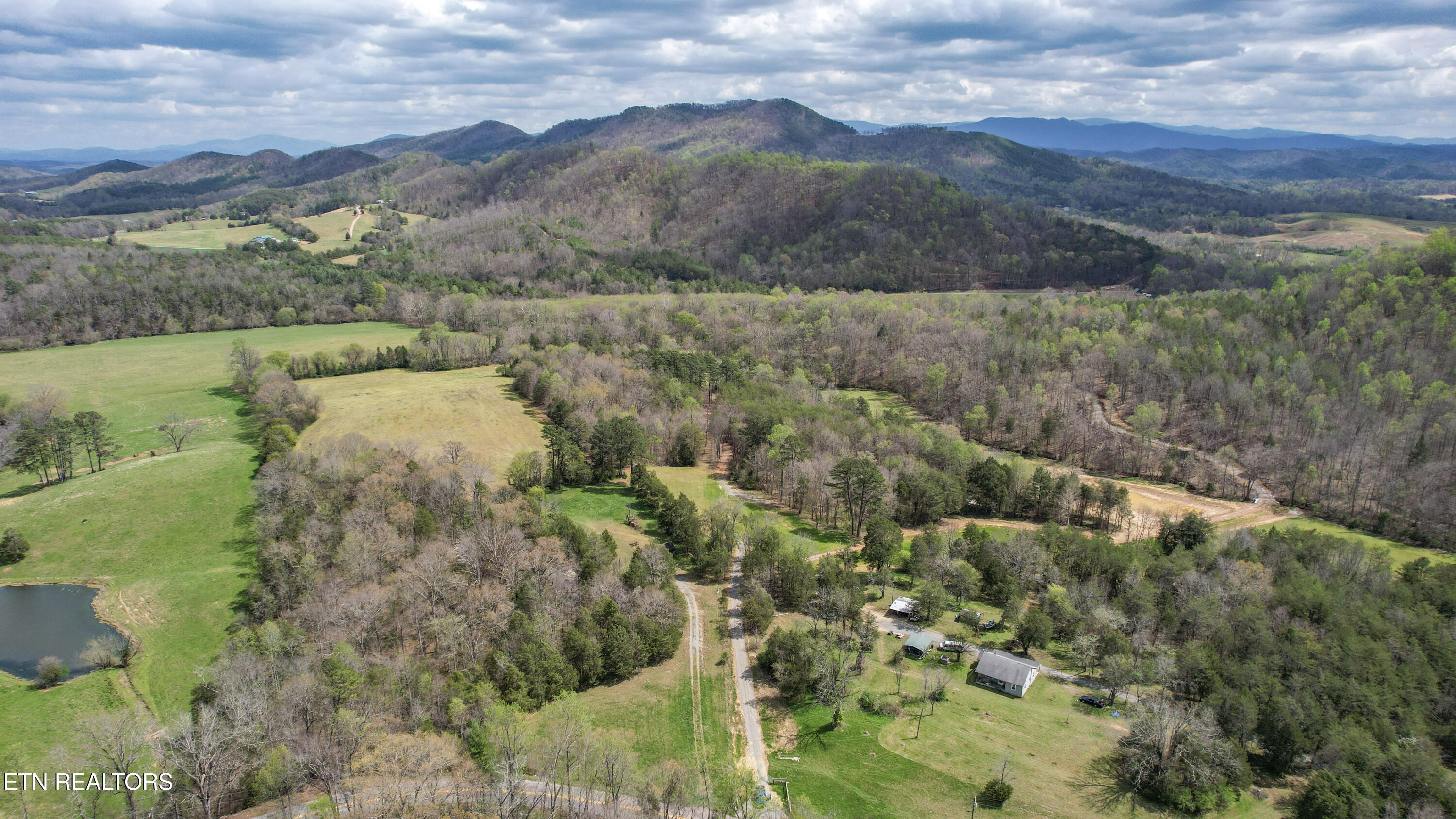 2168 Fairview Road Tellico Plains TN 37385