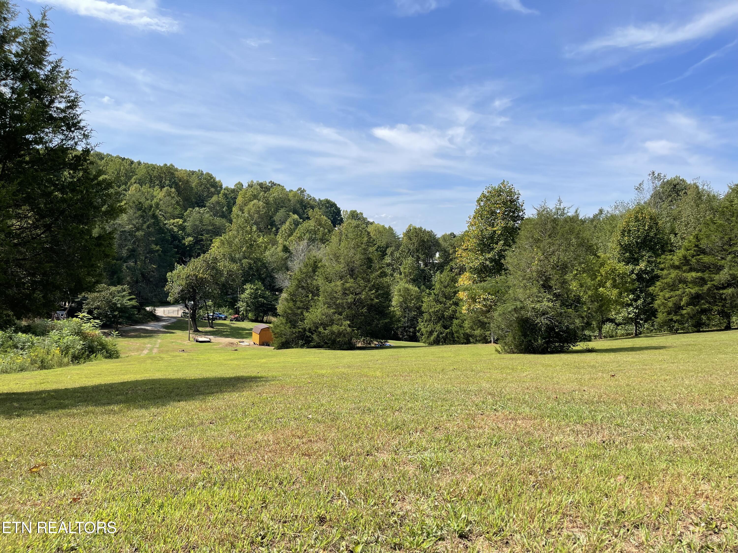 Hendren Lane Clinton TN 37716