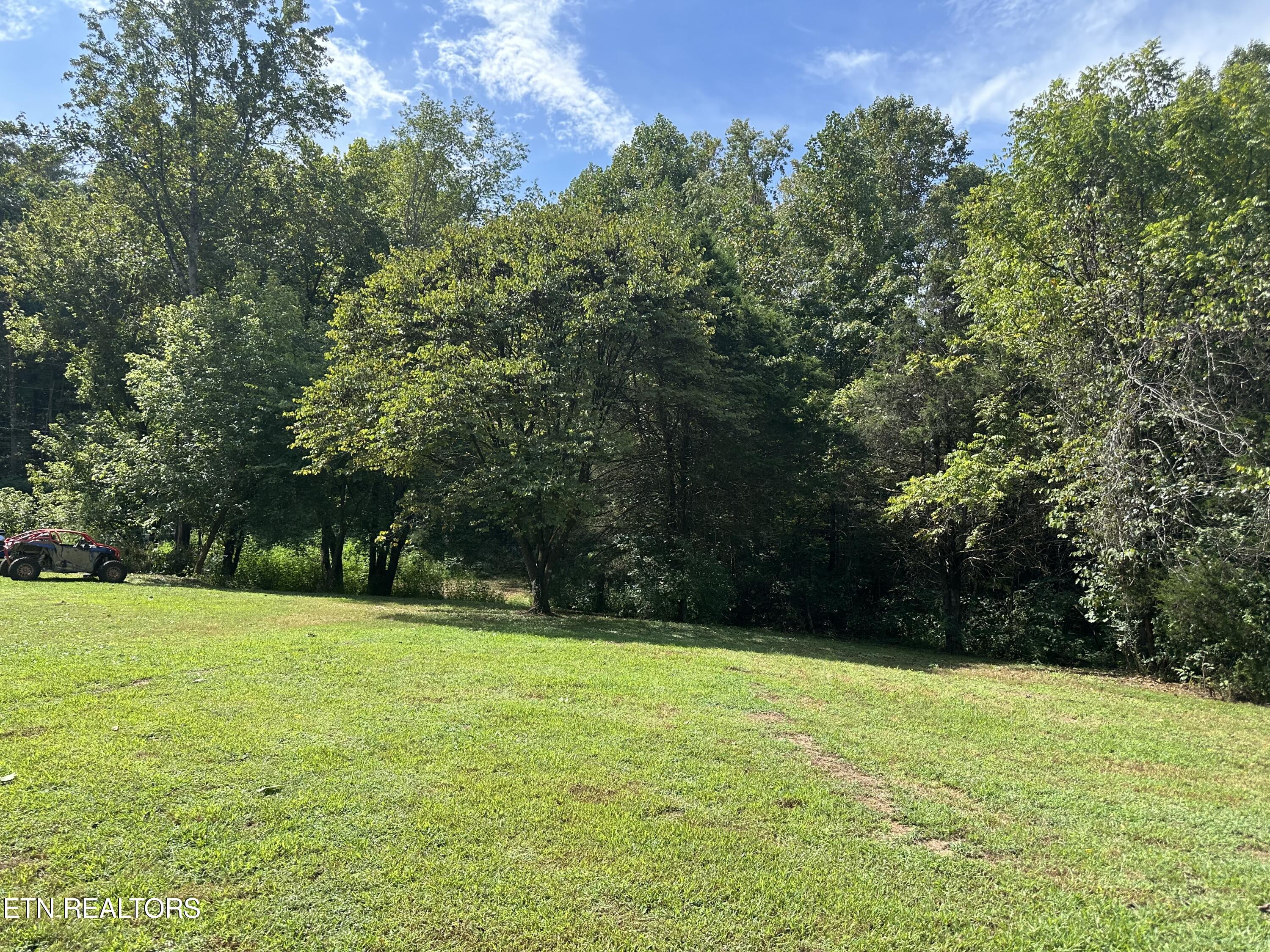 Hendren Lane Clinton TN 37716