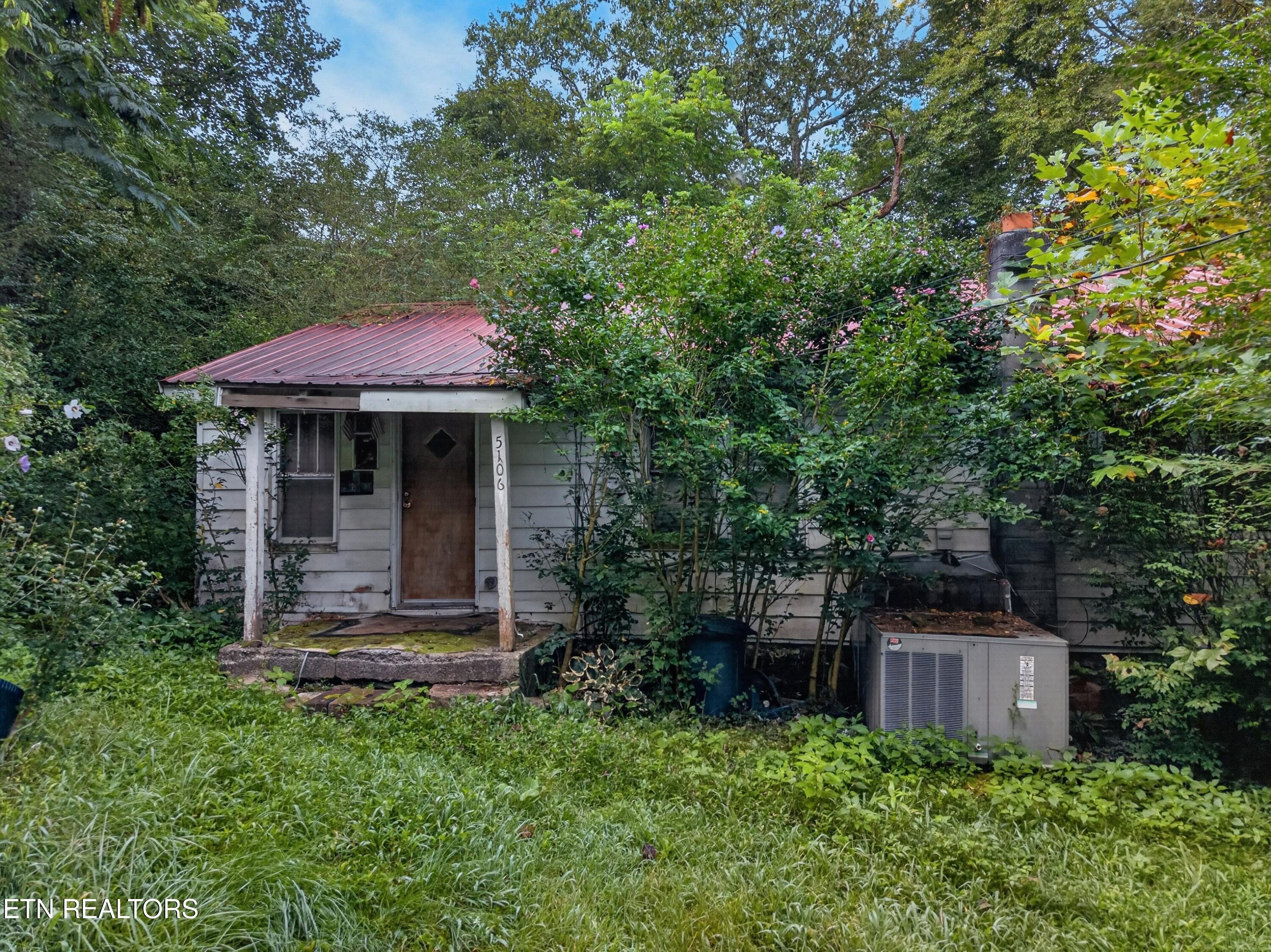 5106 Highway 25w S E Of Lafollette TN 37766