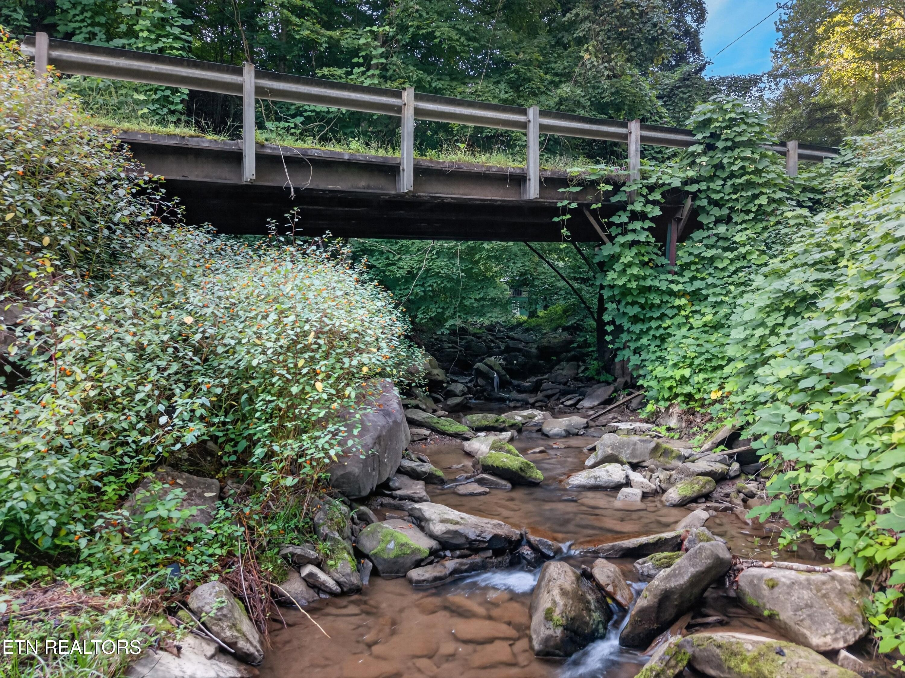 5106 Highway 25w S E Of Lafollette TN 37766
