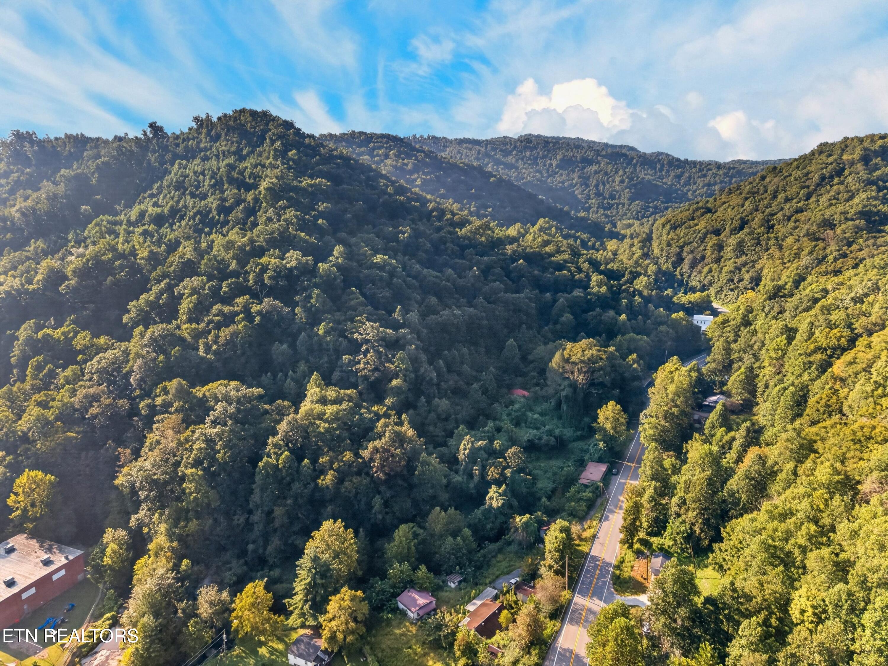 5106 Highway 25w S E Of Lafollette TN 37766