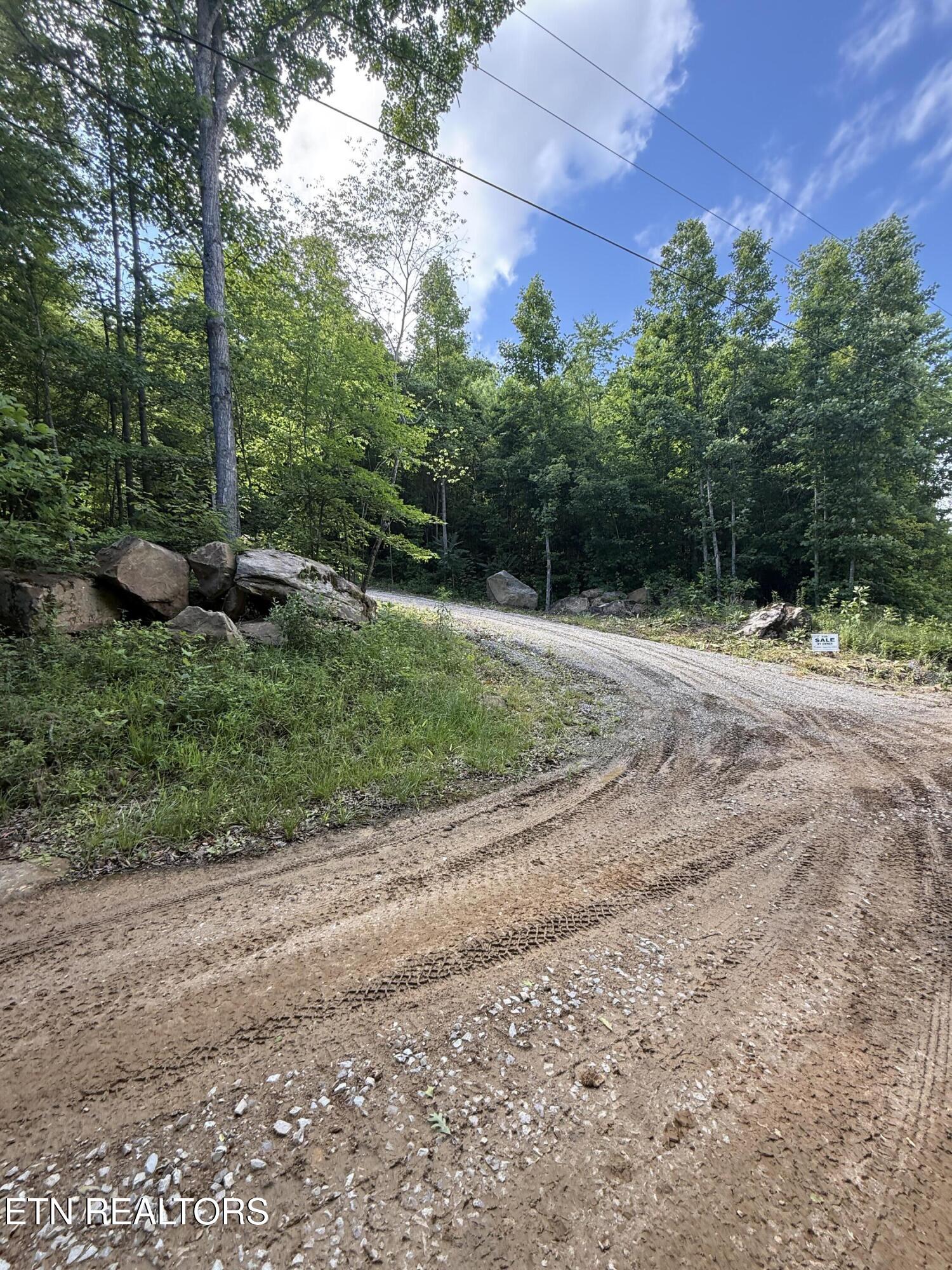 549 Defender Road Lafollette TN 37766