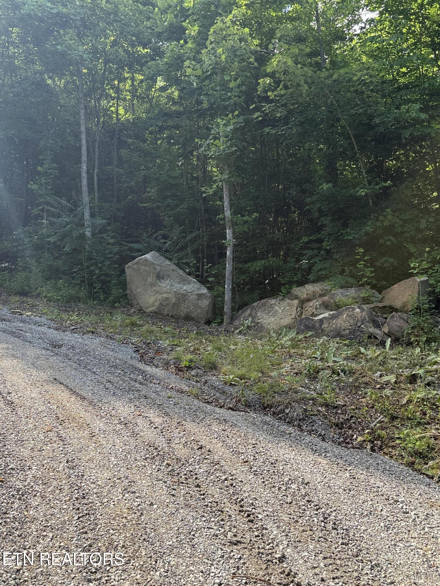549 Defender Road Lafollette TN 37766