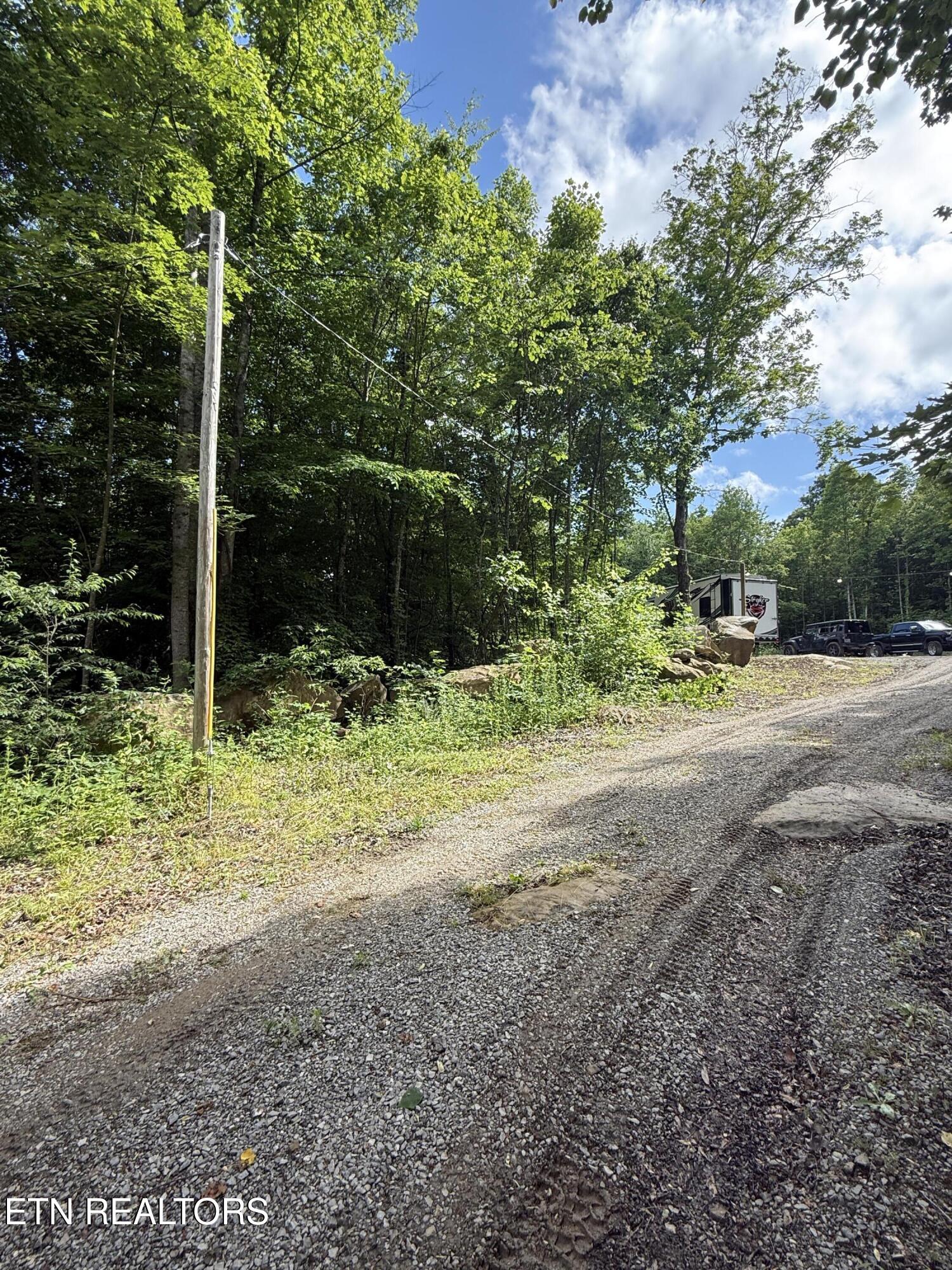 549 Defender Road Lafollette TN 37766