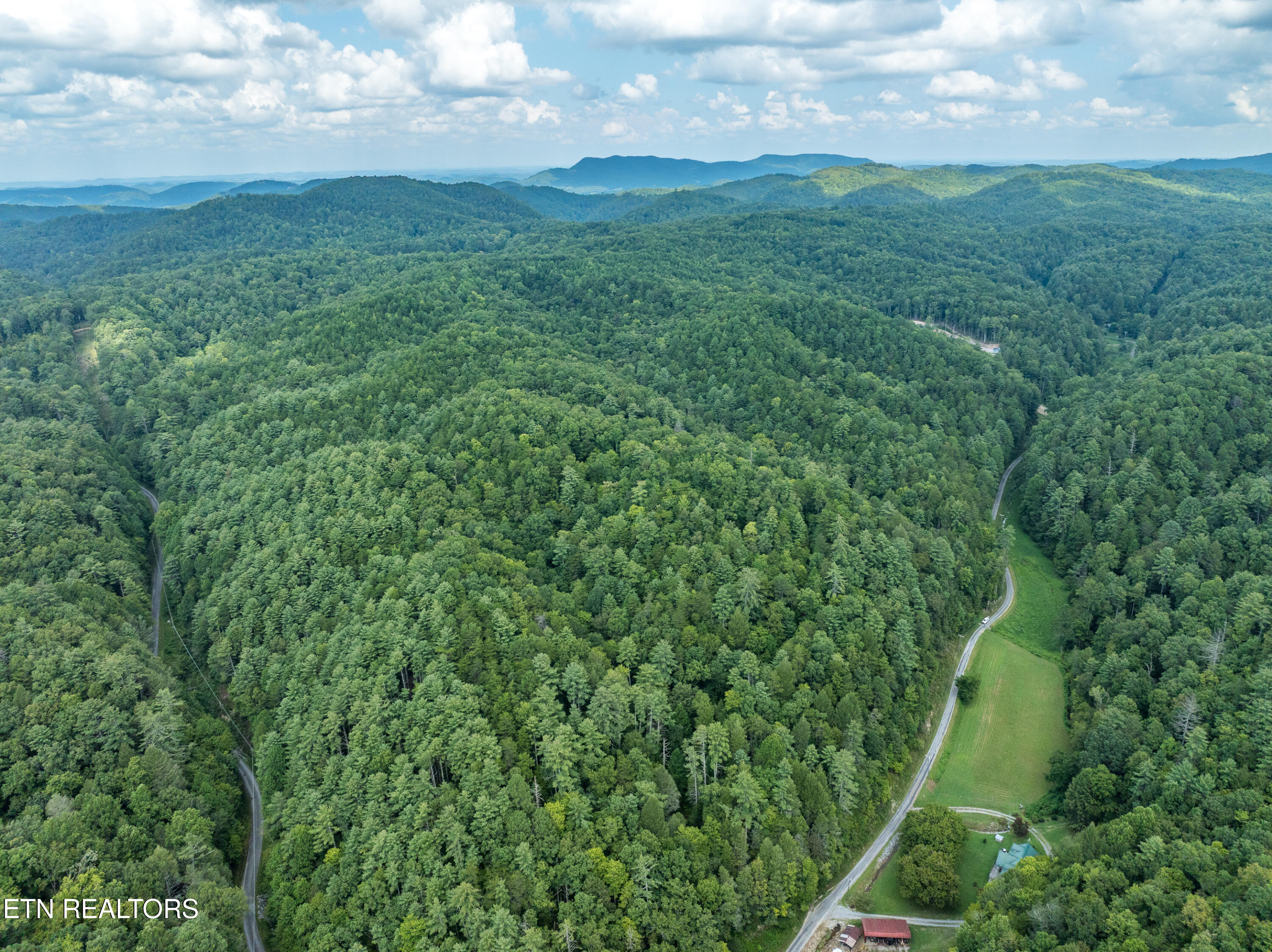 288 Oosterneck Road Tellico Plains TN 37385