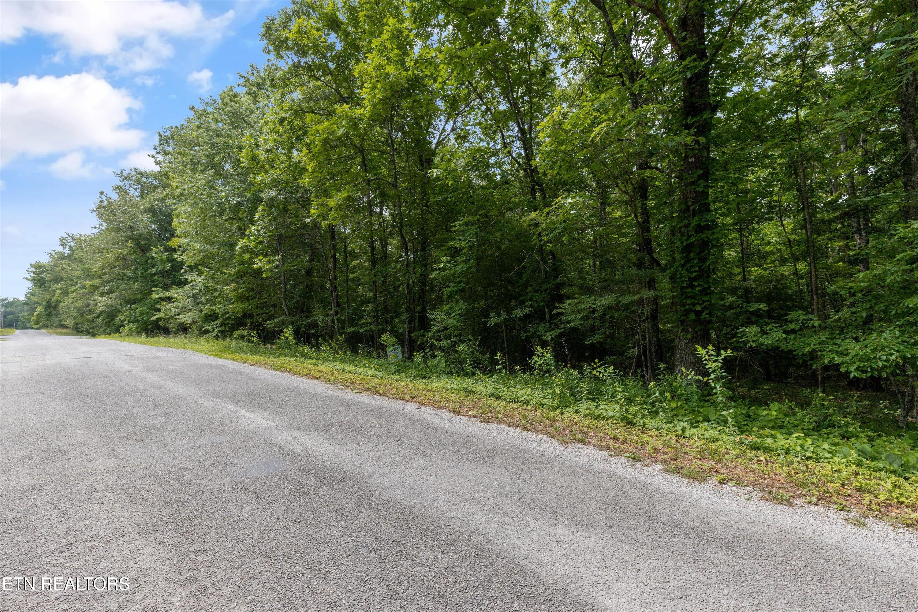 7030 Ute Lane Crossville TN 38572