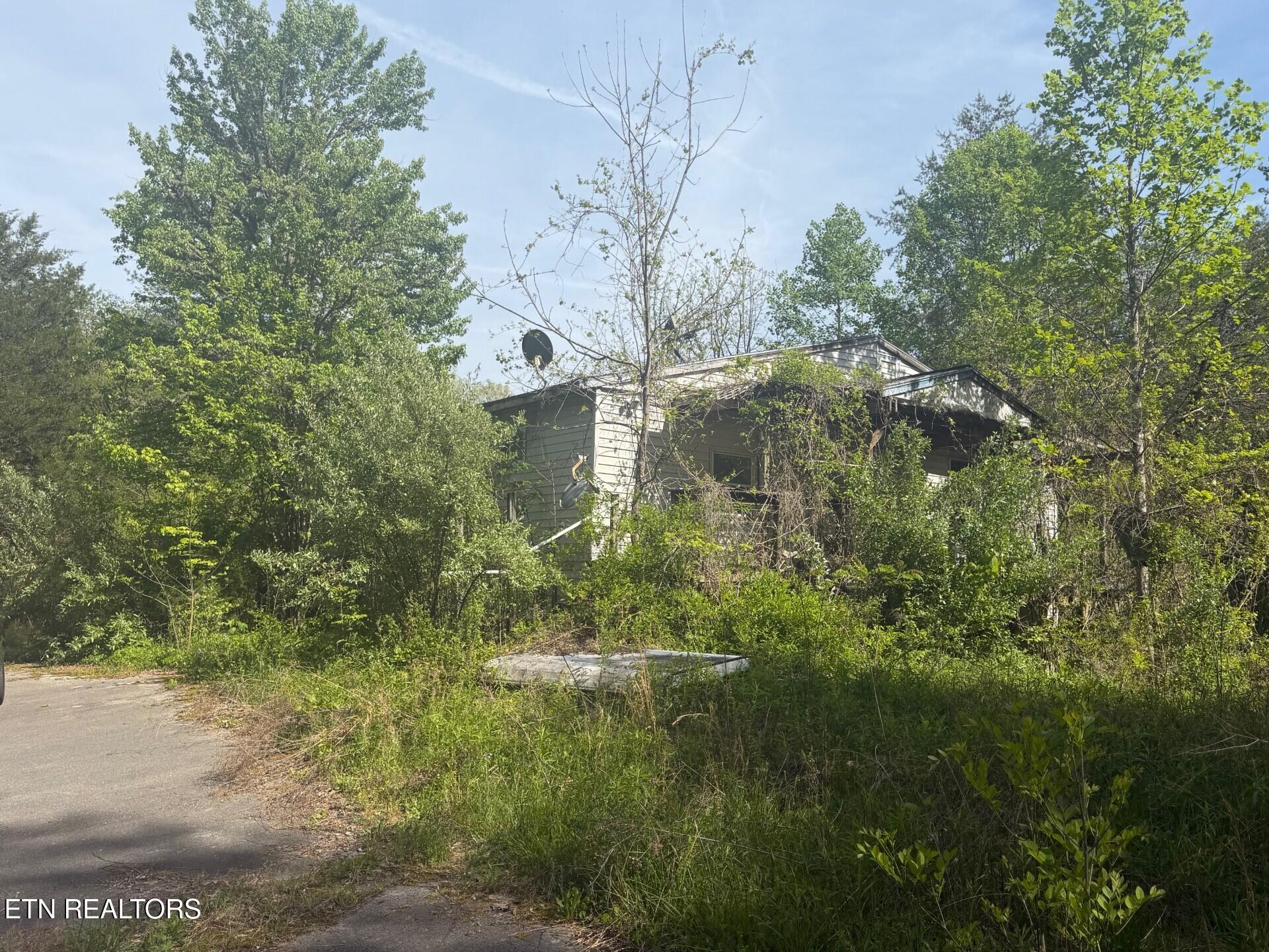 416 Satterfield Road Luttrell TN 37779