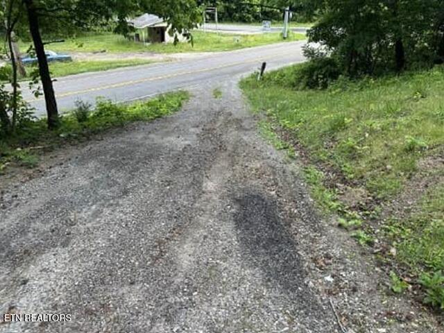 1709 Ruritan Road Harriman TN 37748