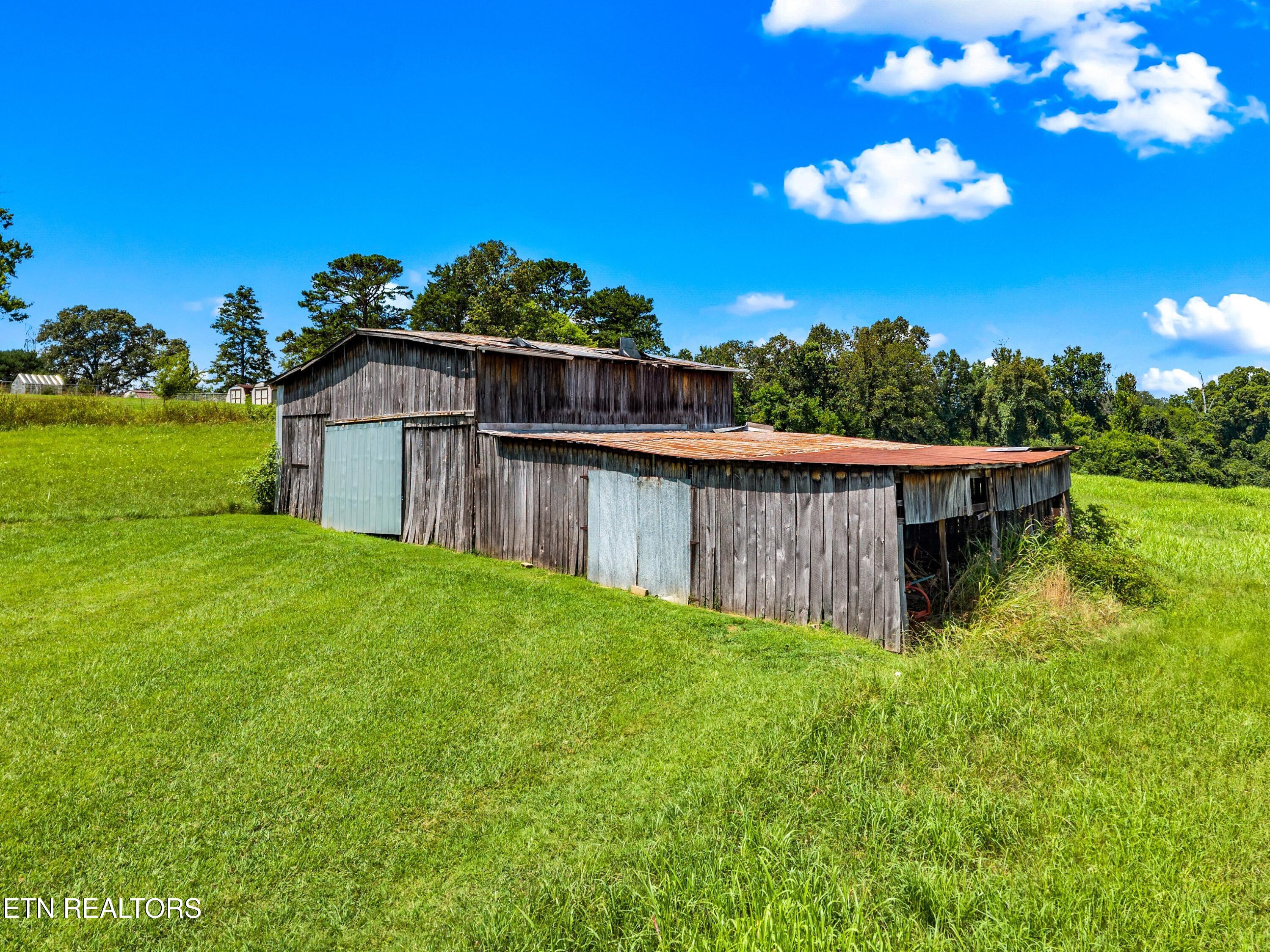 6899 Beacon Light Road Whitesburg TN 37891