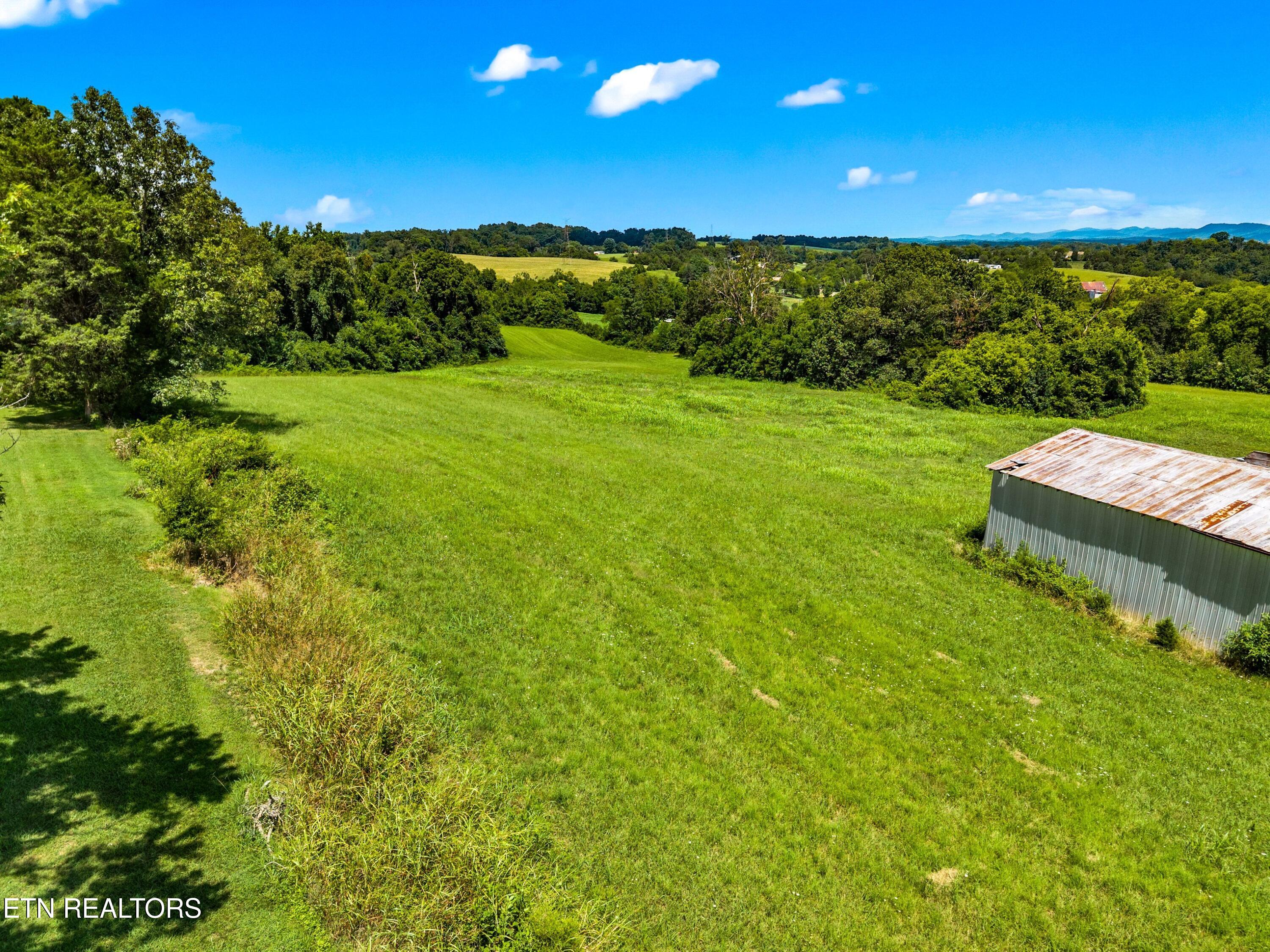 6899 Beacon Light Road Whitesburg TN 37891
