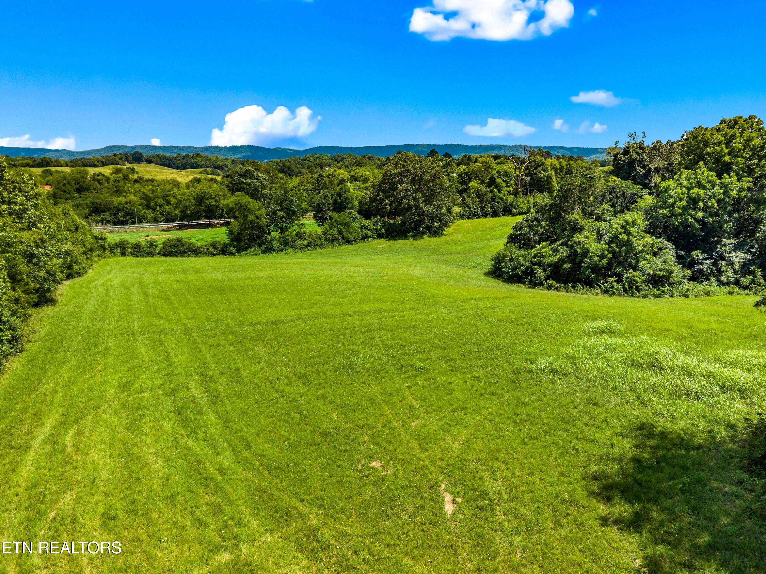 6899 Beacon Light Road Whitesburg TN 37891