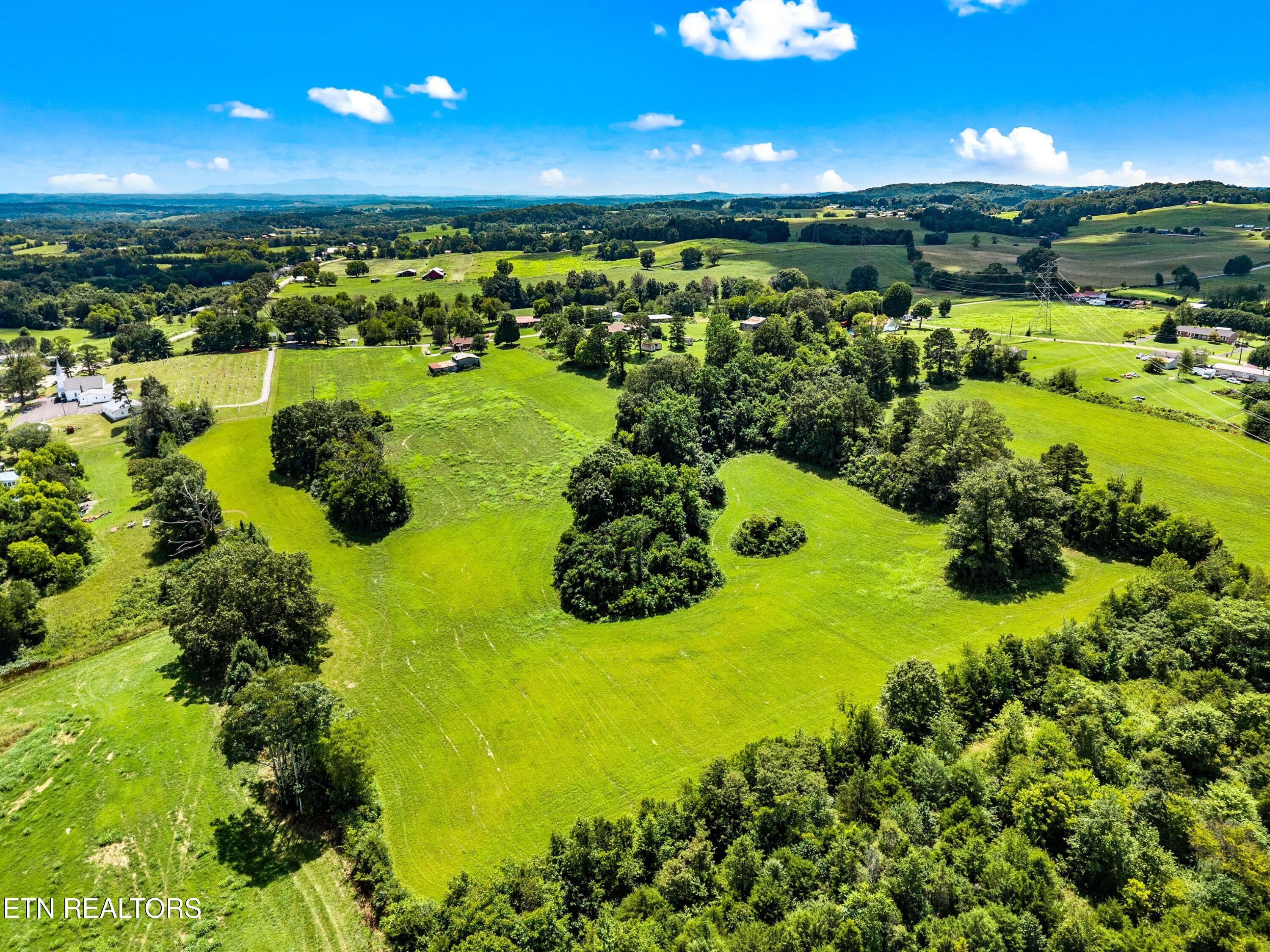 6899 Beacon Light Road Whitesburg TN 37891