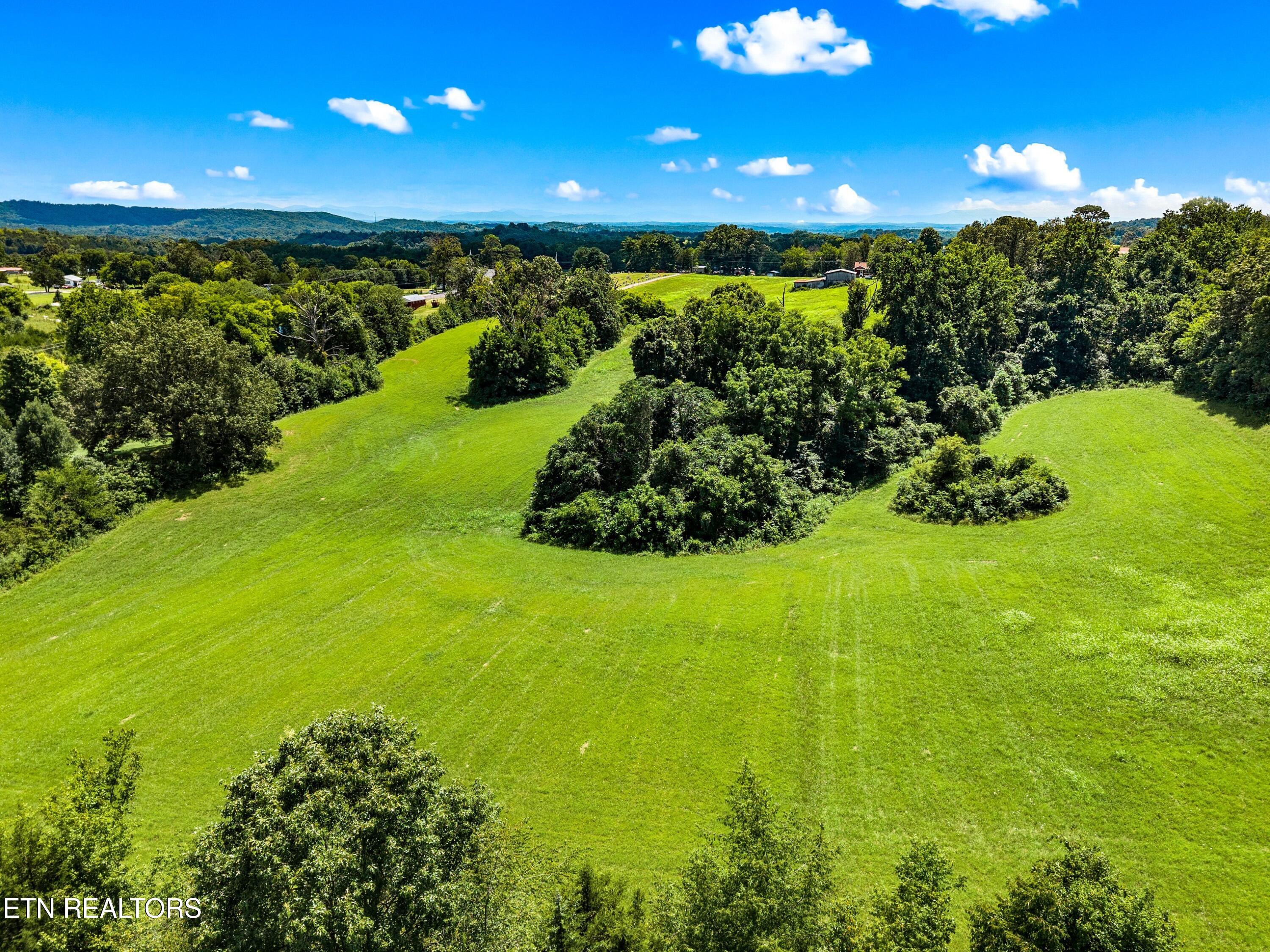 6899 Beacon Light Road Whitesburg TN 37891