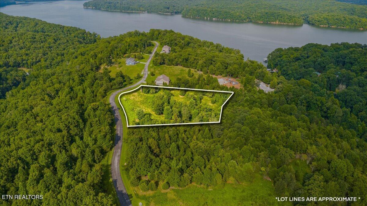 126 Emerald Pointe Circle Rockwood TN 37854