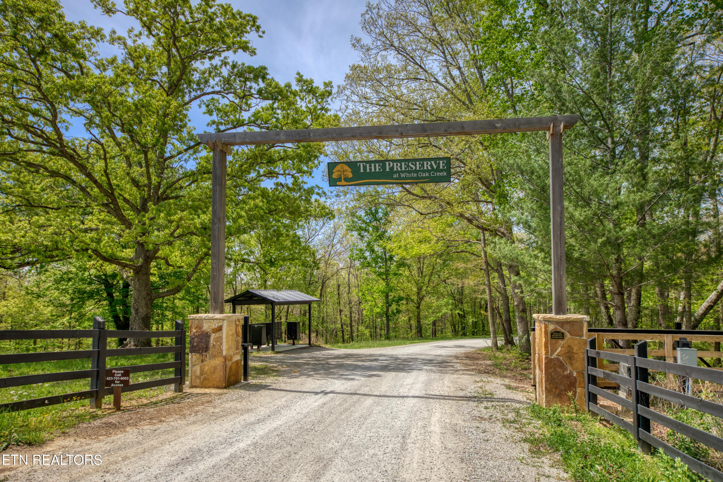 372 Stonecipher Court Sunbright TN 37872