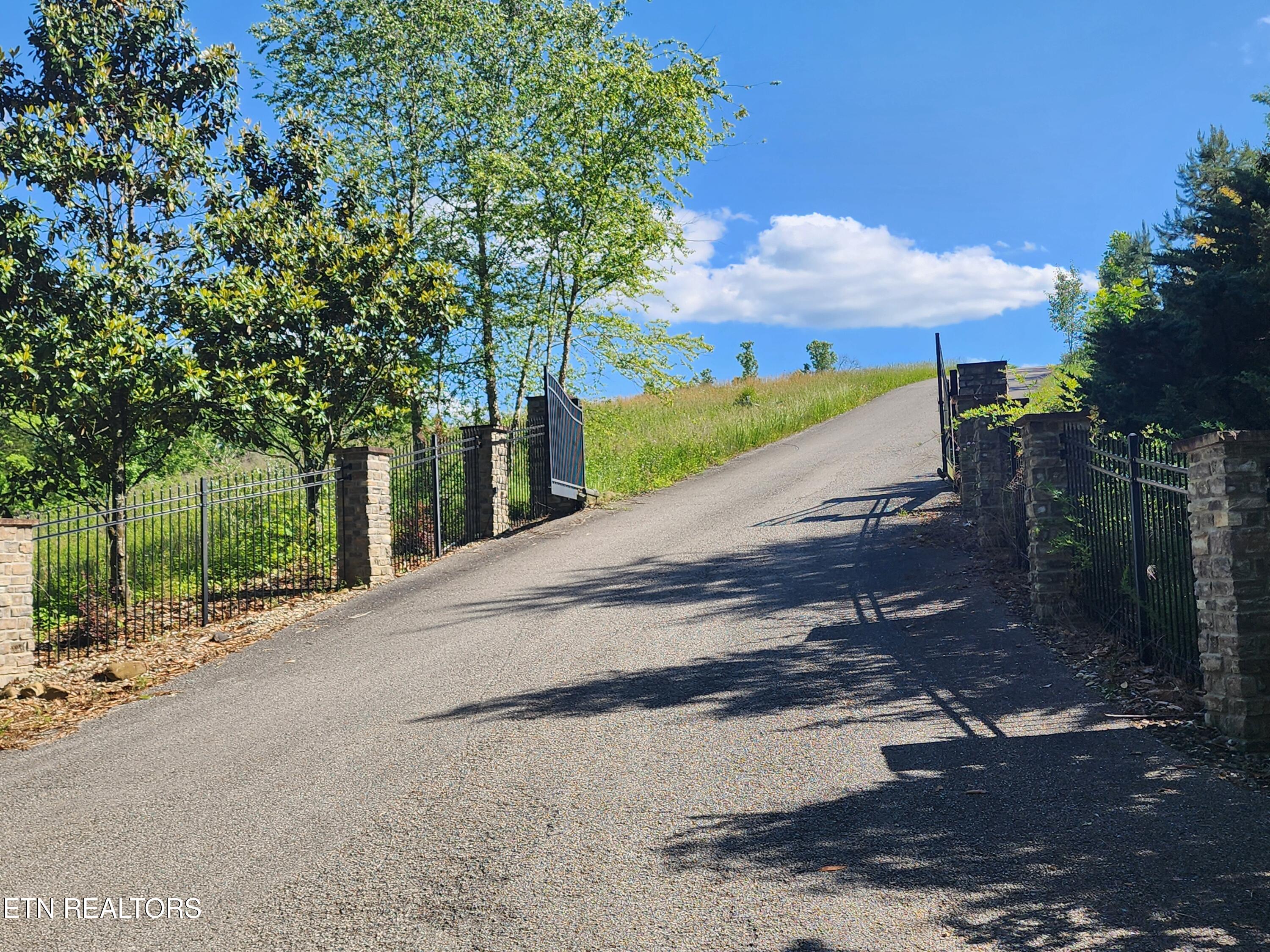 Cameron Loop Lane Lafollette TN 37766