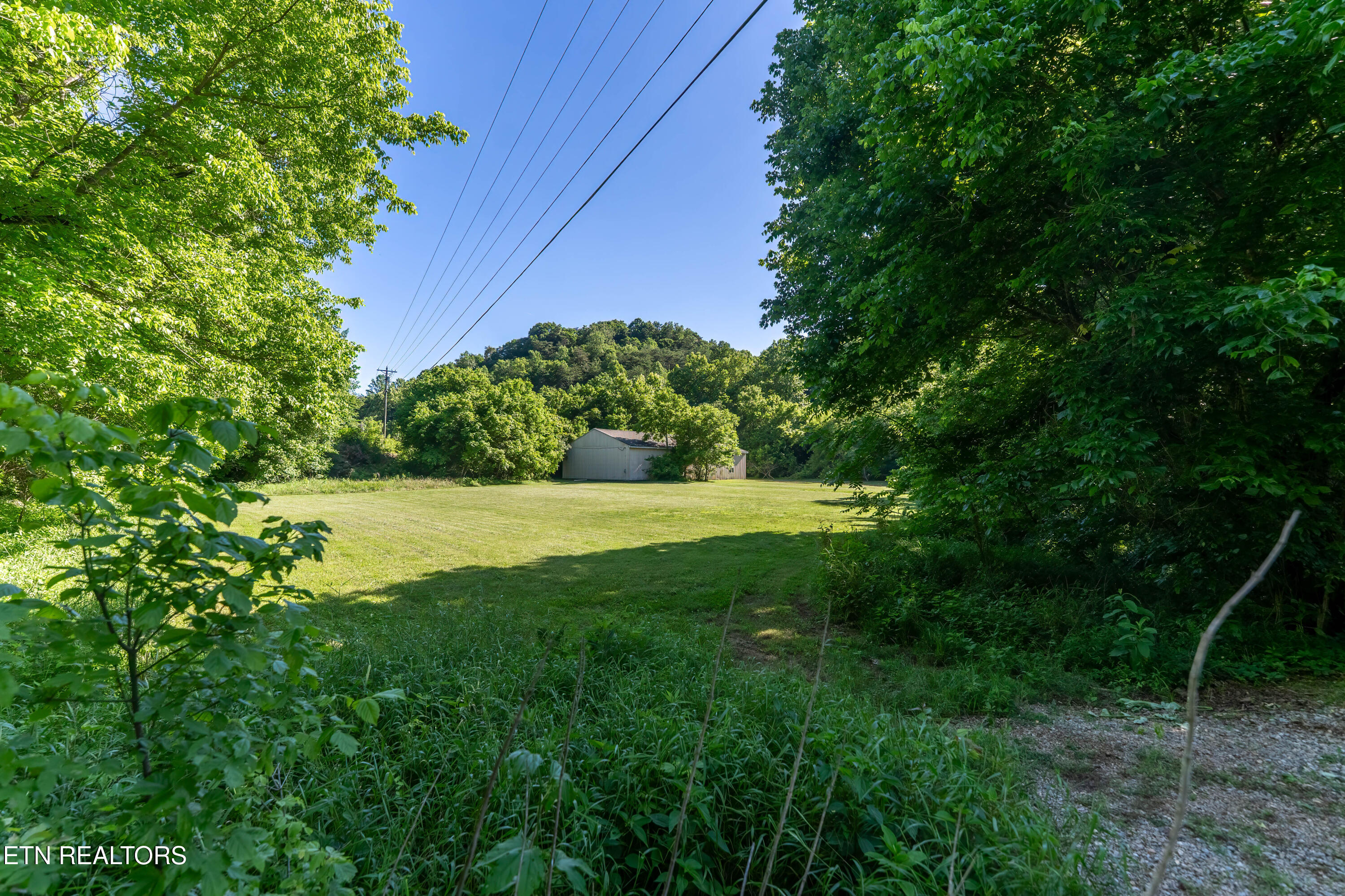 1921 Sockless Road Dandridge TN 37725