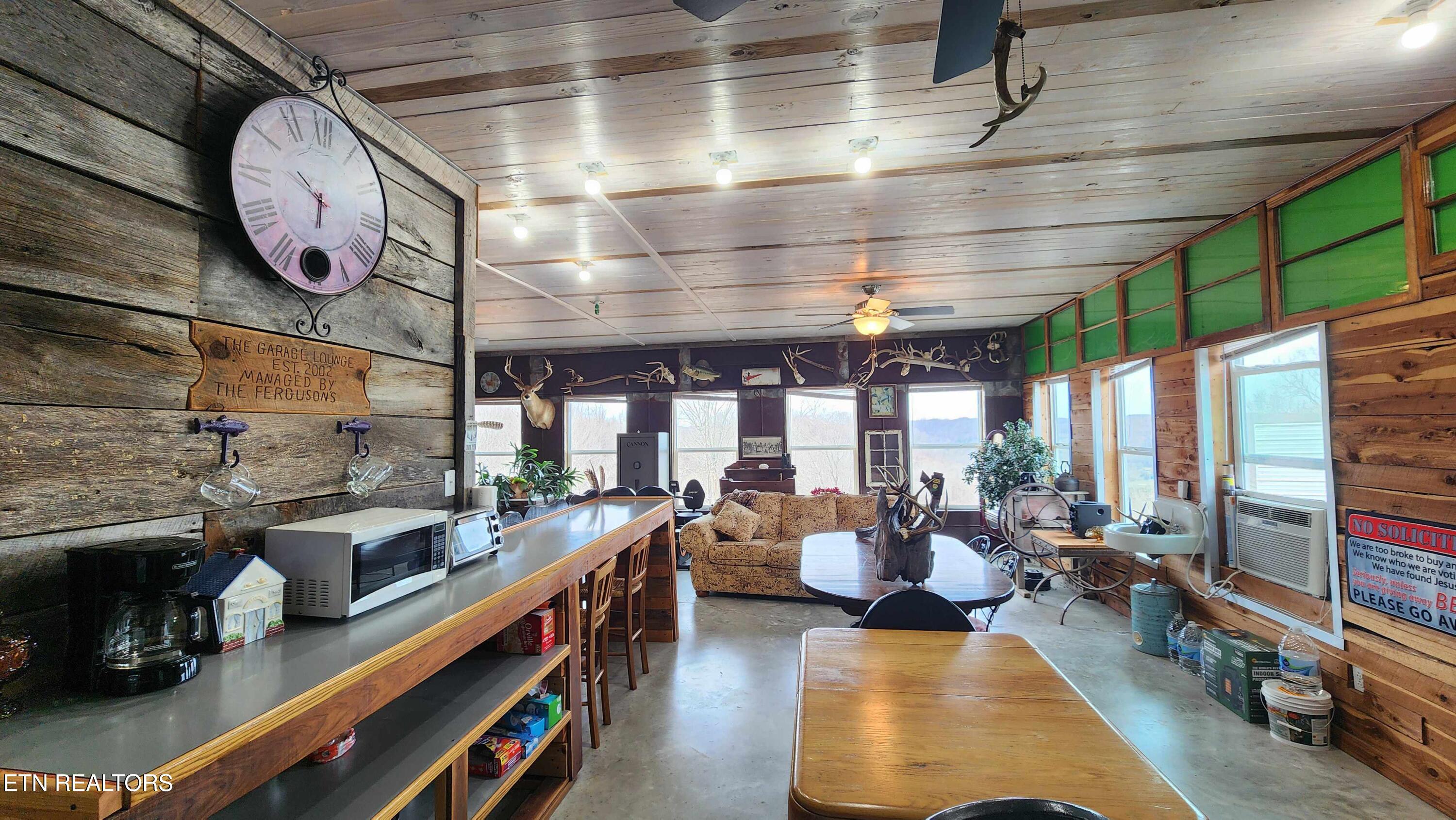 276 Schelley Road Gainesboro TN 38562
