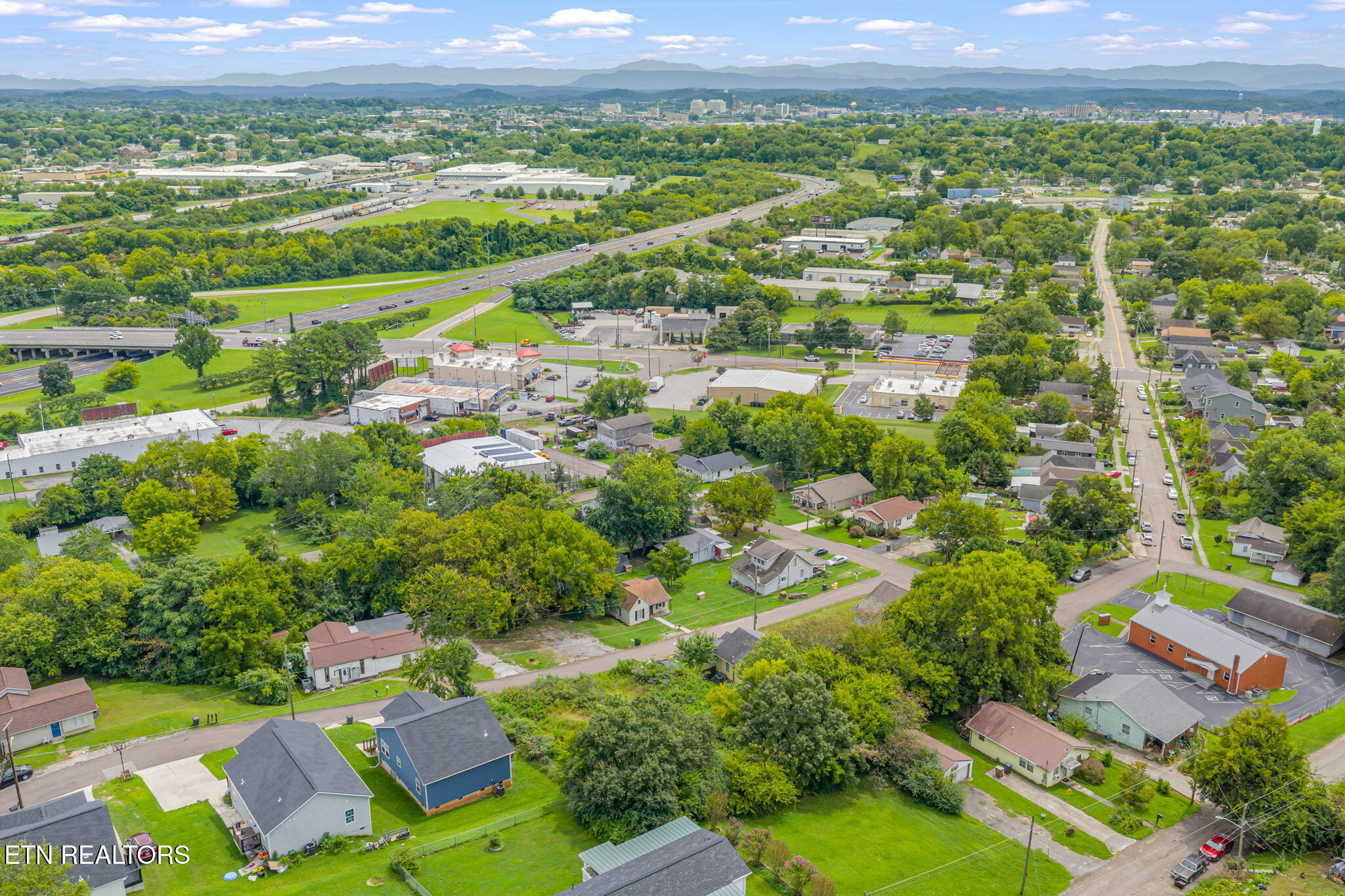 3317 Johnston Street Knoxville TN 37921
