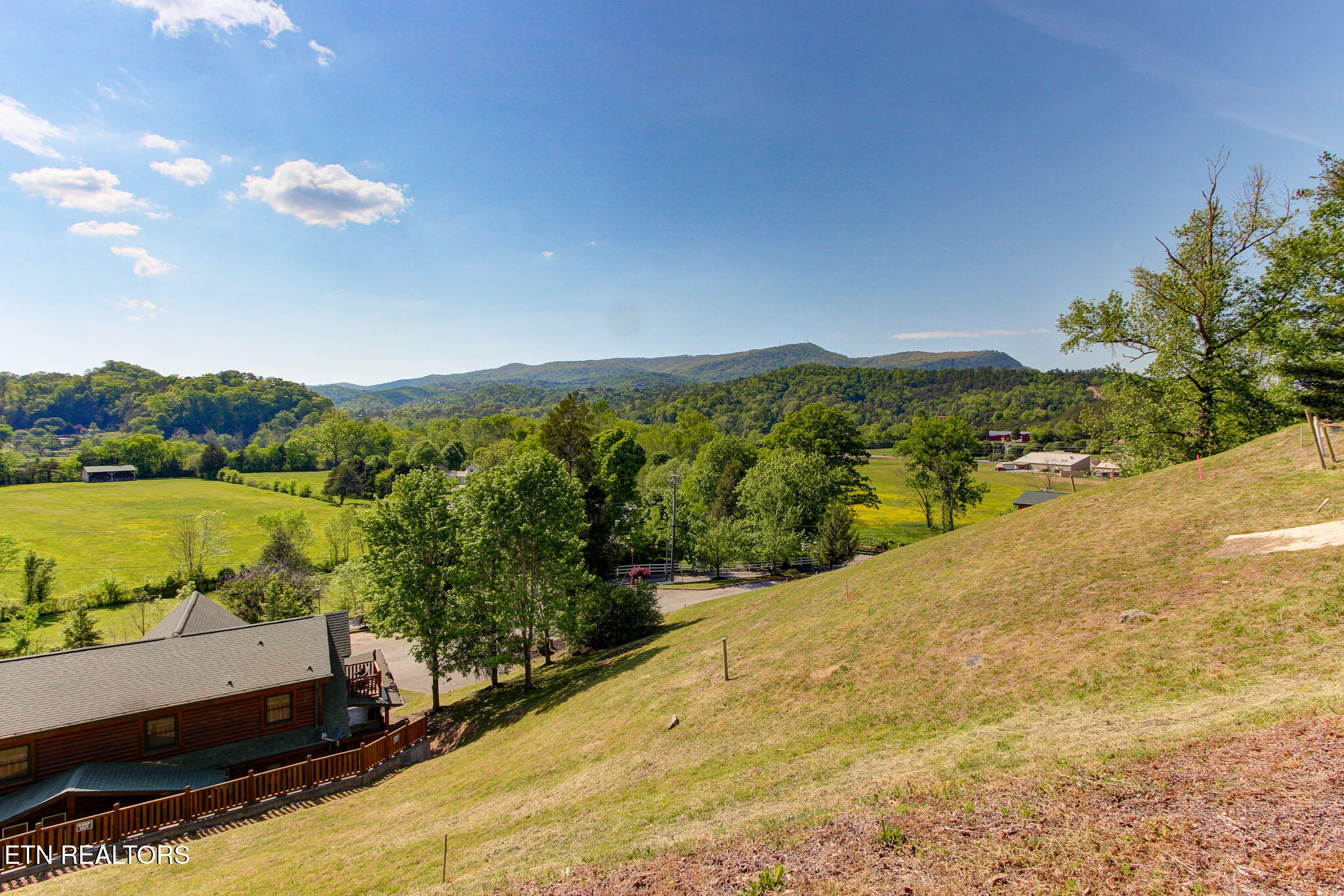 1801 Stone Wood Way Pigeon Forge TN 37862
