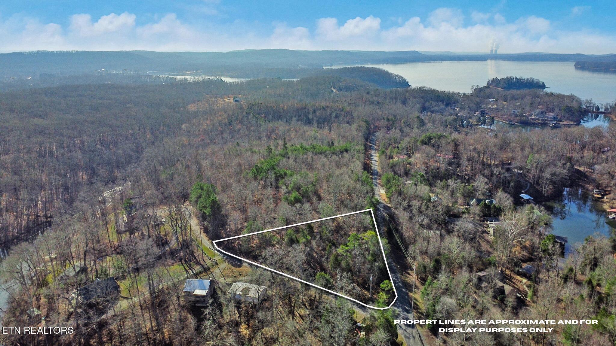 Red Cloud Lane Ten Mile TN 37880