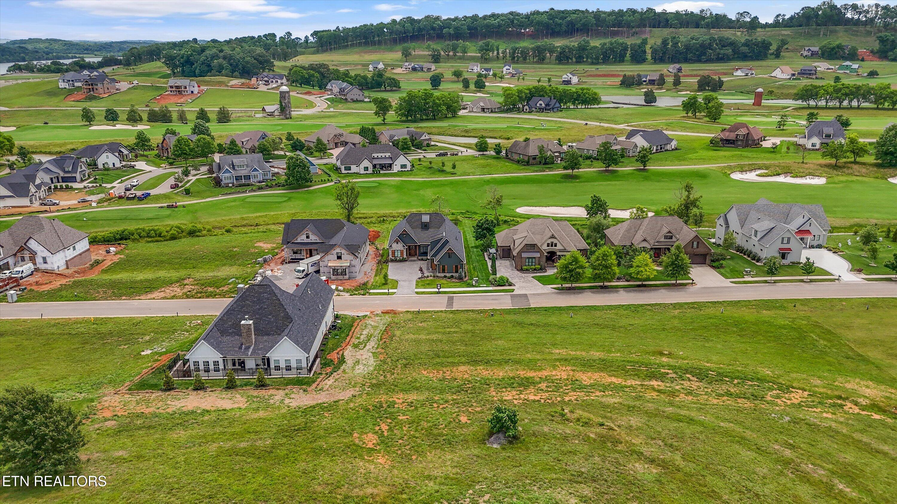 2532 Persimmon Loudon TN 37774