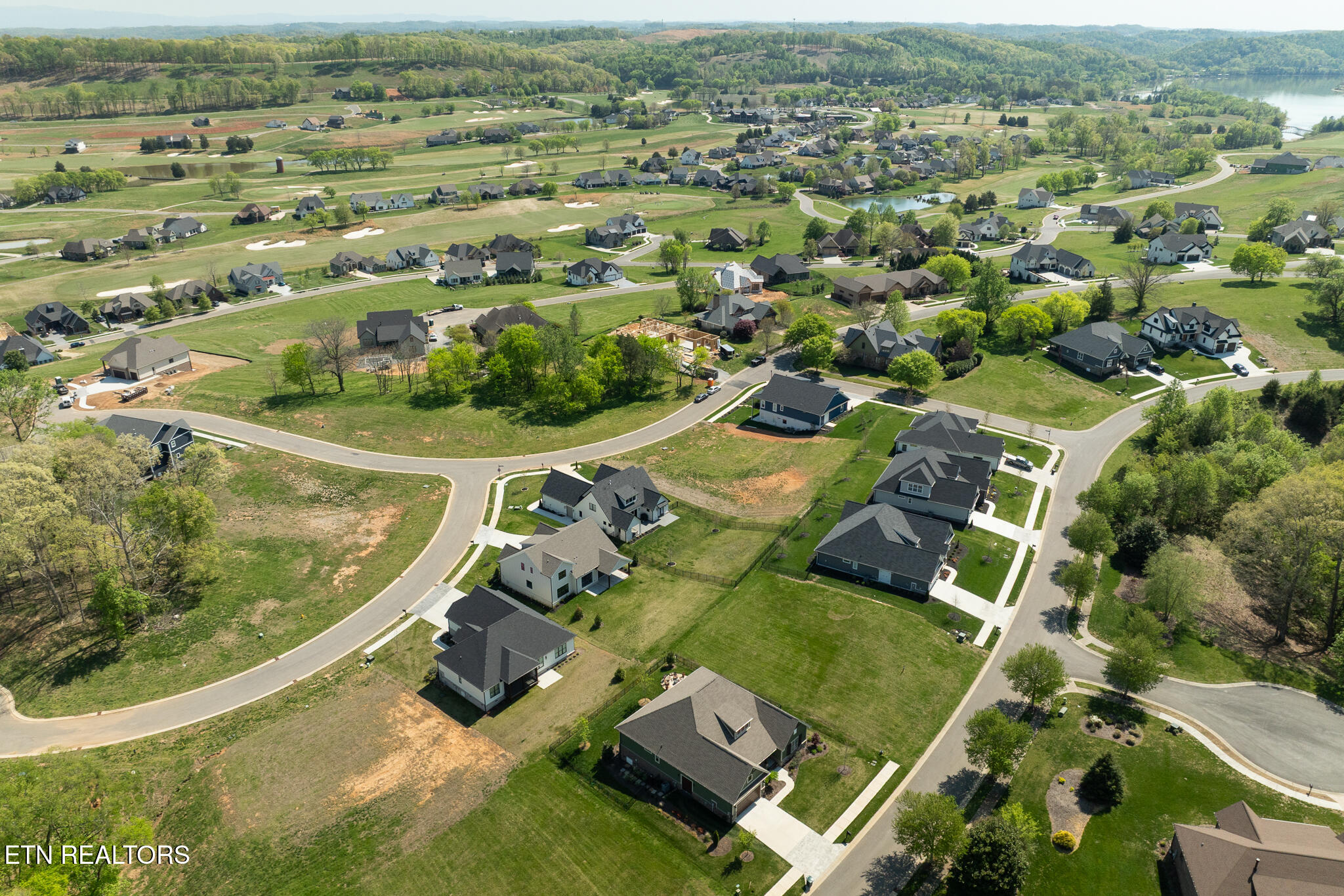 3574 Persimmon Loudon TN 37774
