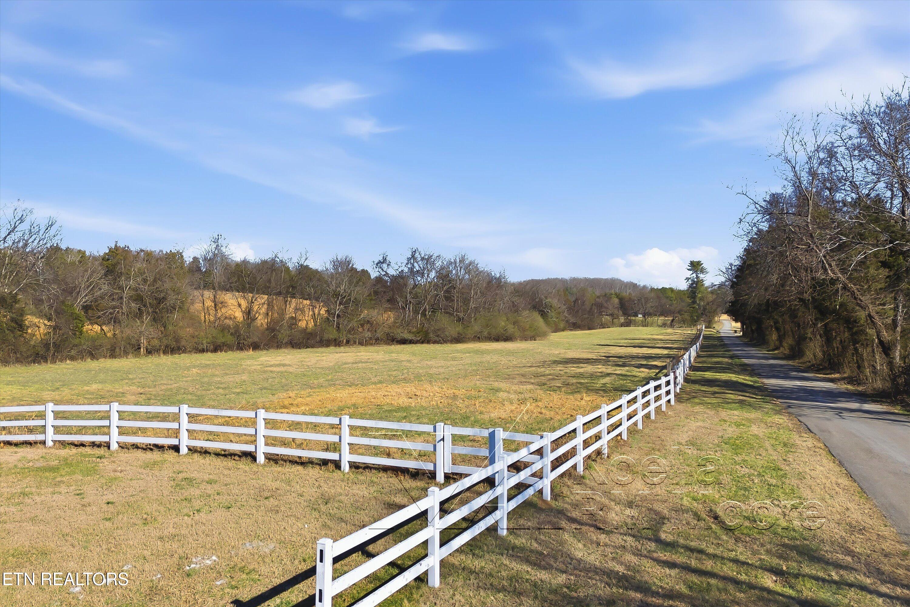 1271 New Hope Road Rockwood TN 37854