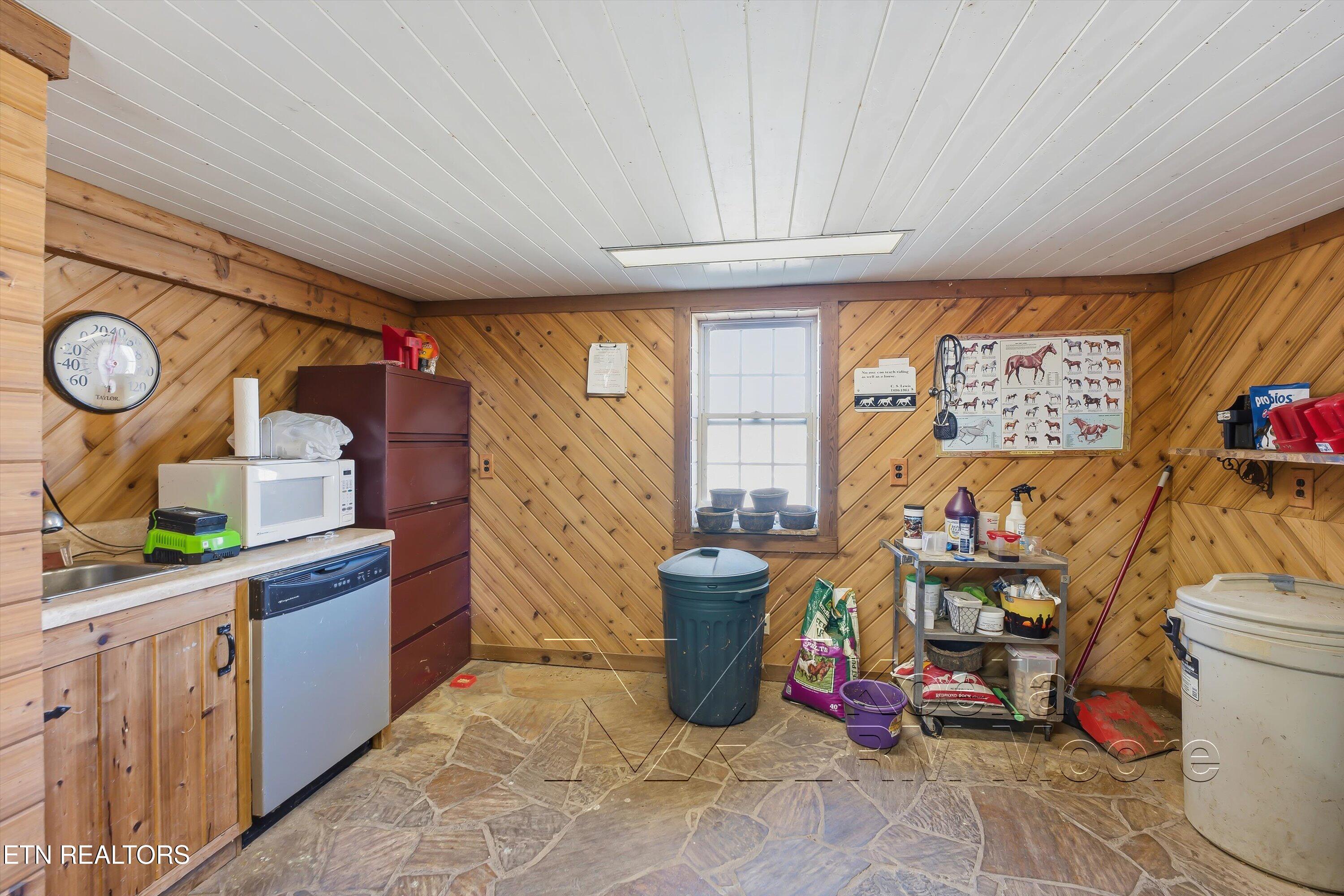 1271 New Hope Road Rockwood TN 37854