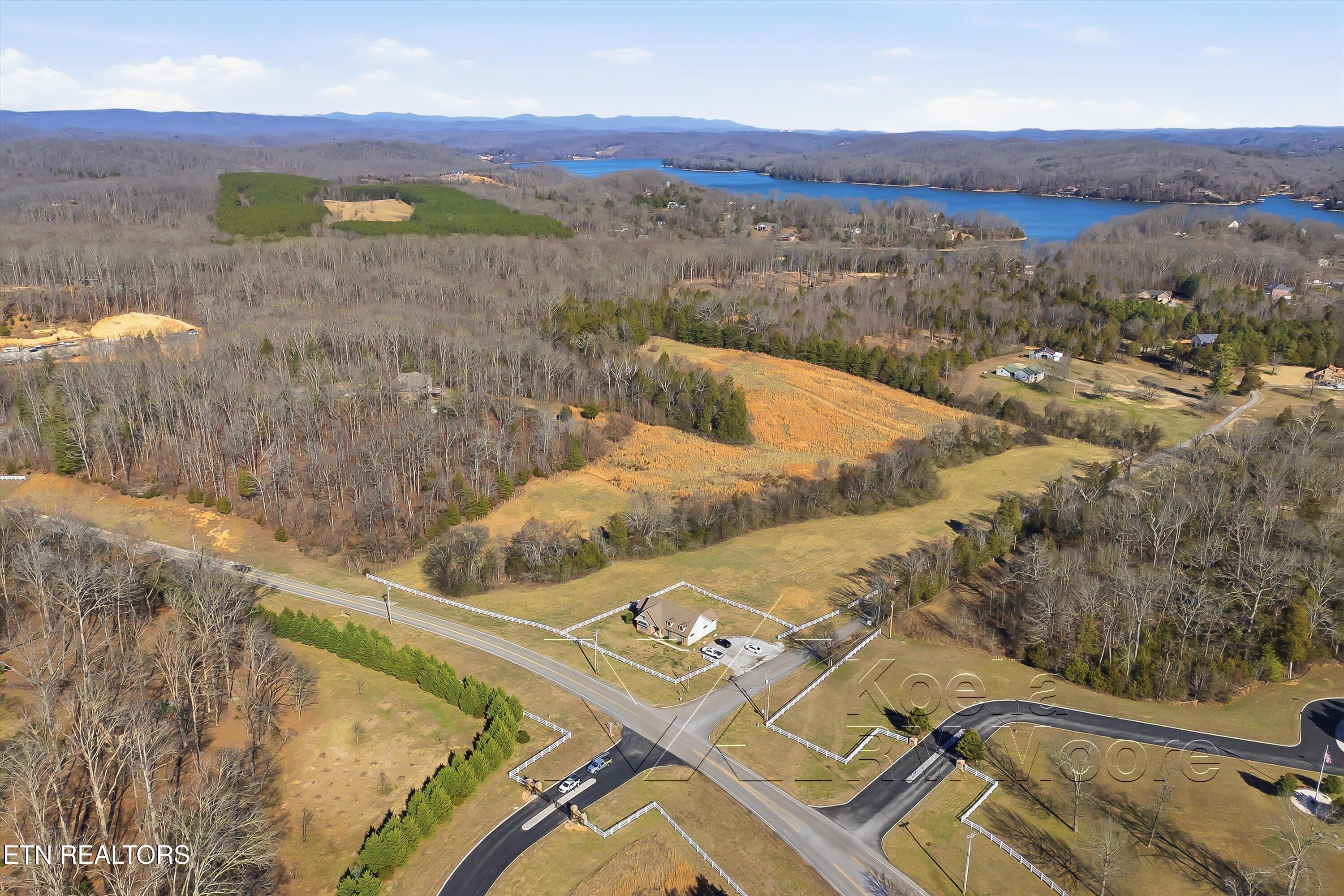 1271 New Hope Road Rockwood TN 37854