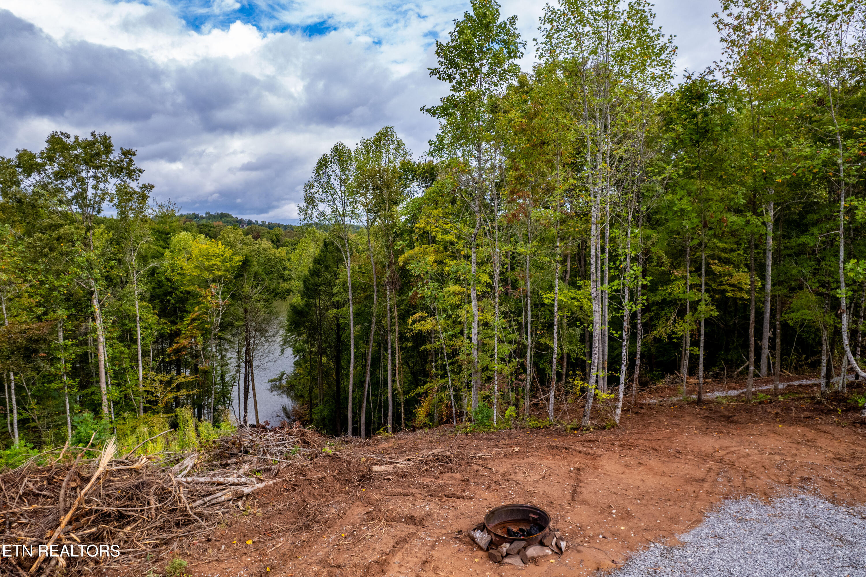Lot 104 Pineview Lane Vonore TN 37885